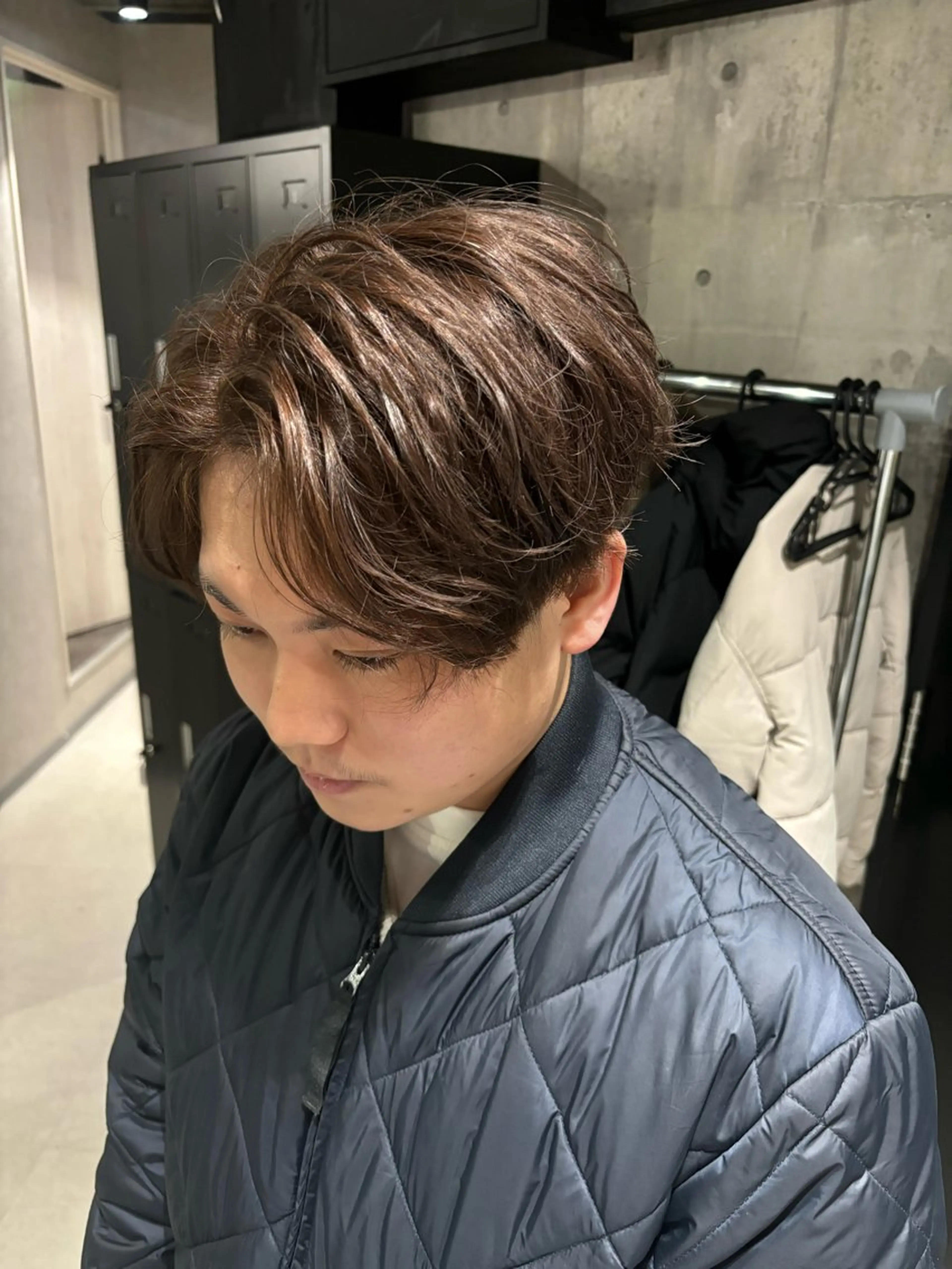 カラー メンズ メンズブリーチ ベージュカラー ブリーチ ブリーチなしカラー カット ヘアカラー トリートメント _white【京橋店】所属・_WHITE / KENTOのヘアスタイル