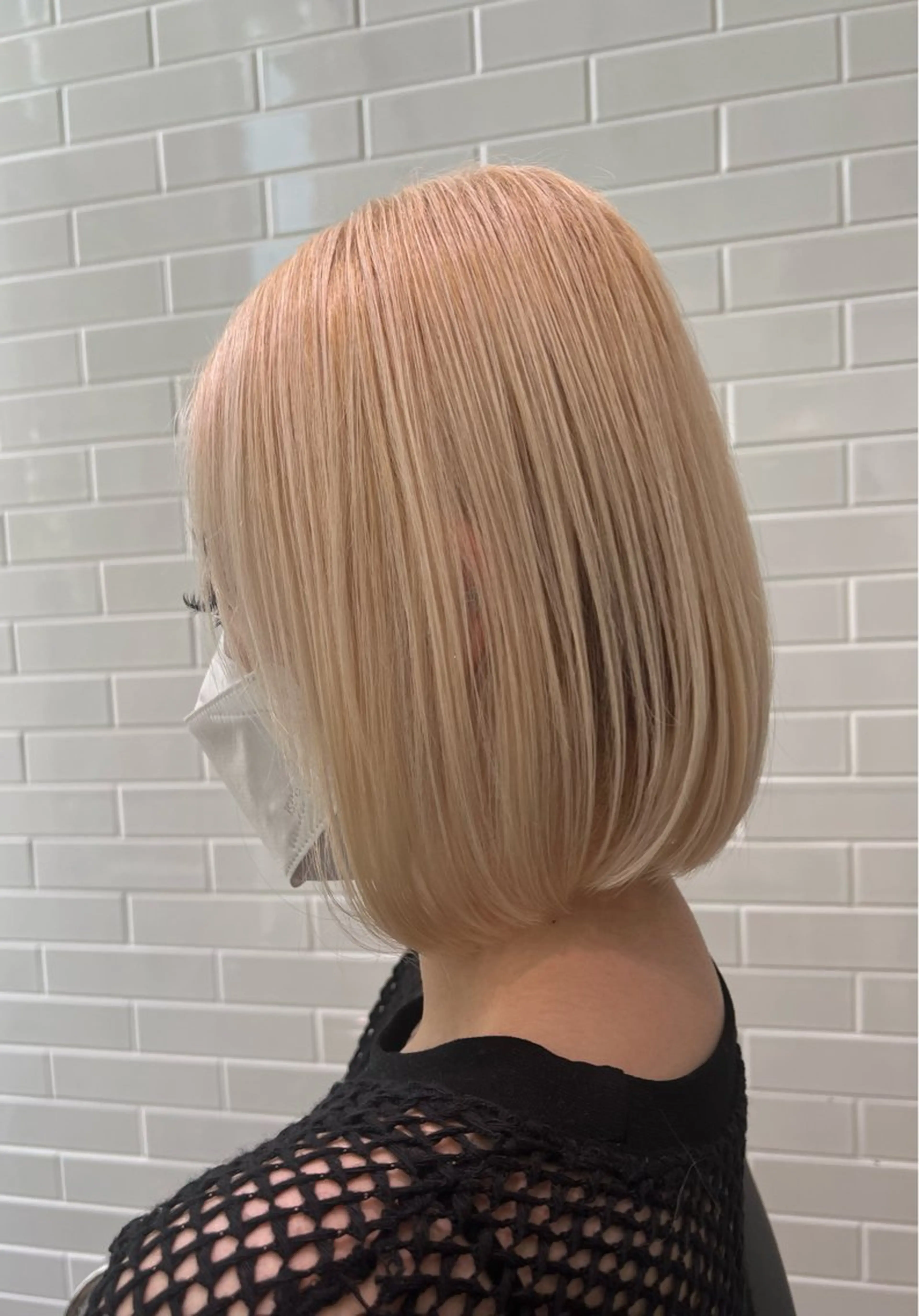 ミディアム ボブ ハイライト 髪質改善 韓国風ヘア レイヤーカット カット ヘアカラー トリートメント CHERIEブリーチ ダブルカラー　天神のヘアスタイル