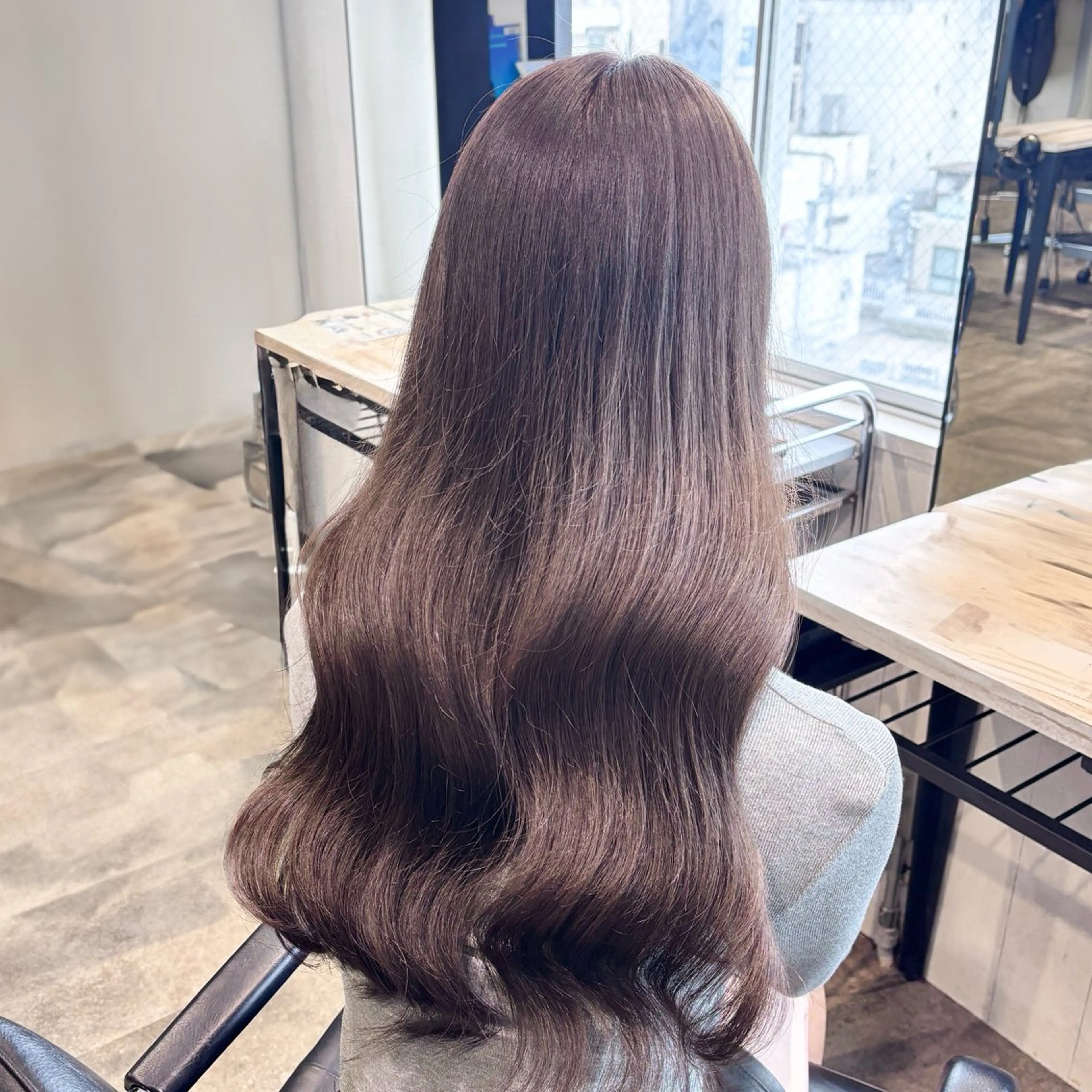 セミロング カラー メンズ ヘアカラー トリートメント 🥀ブリーチ× エクステ🥀あかりのヘアスタイル