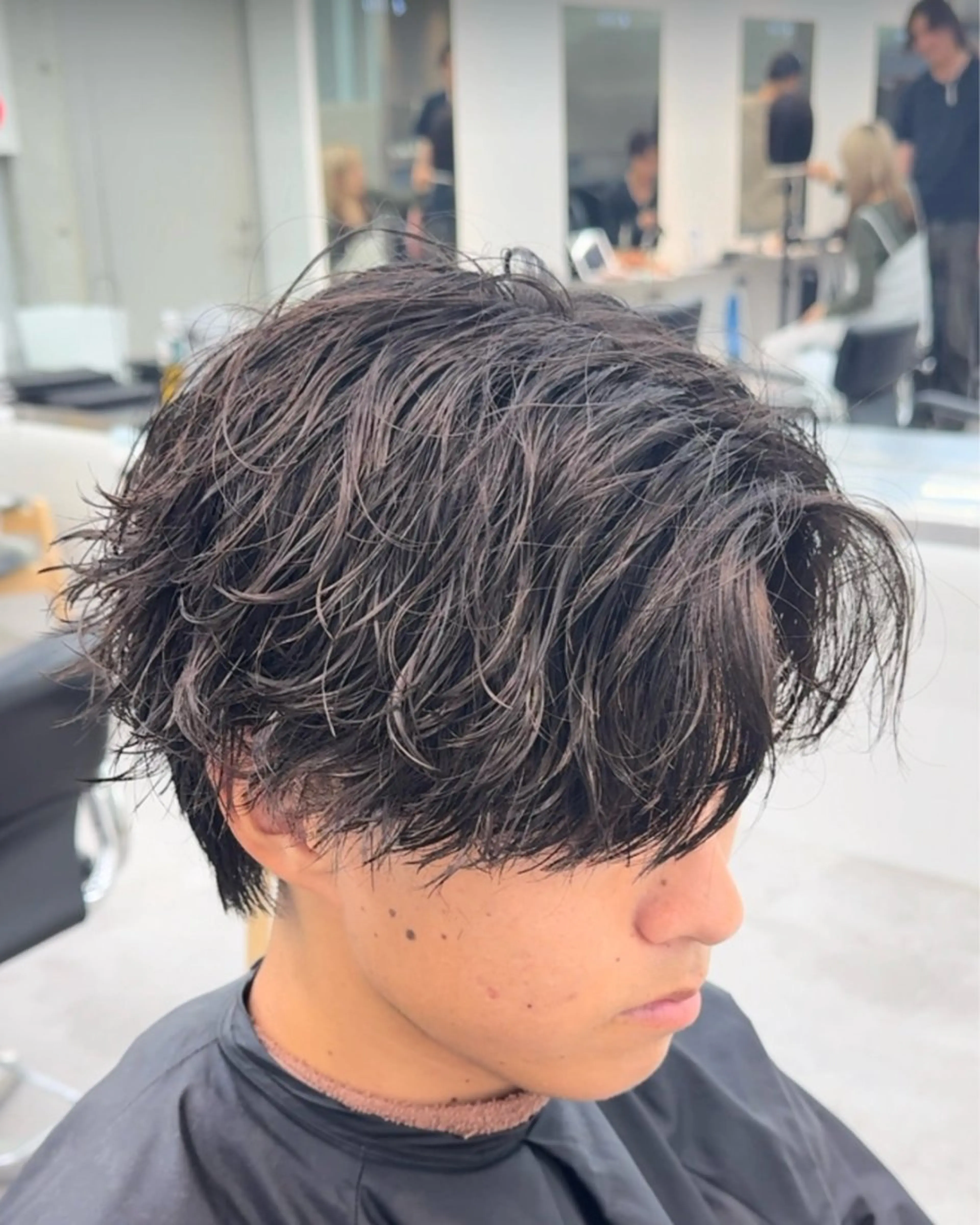 メンズ カット パーマ トリートメント RETOUCH by fifth銀座所属・fifth　縮毛矯正 パーマカラー岡村優作のヘアスタイル