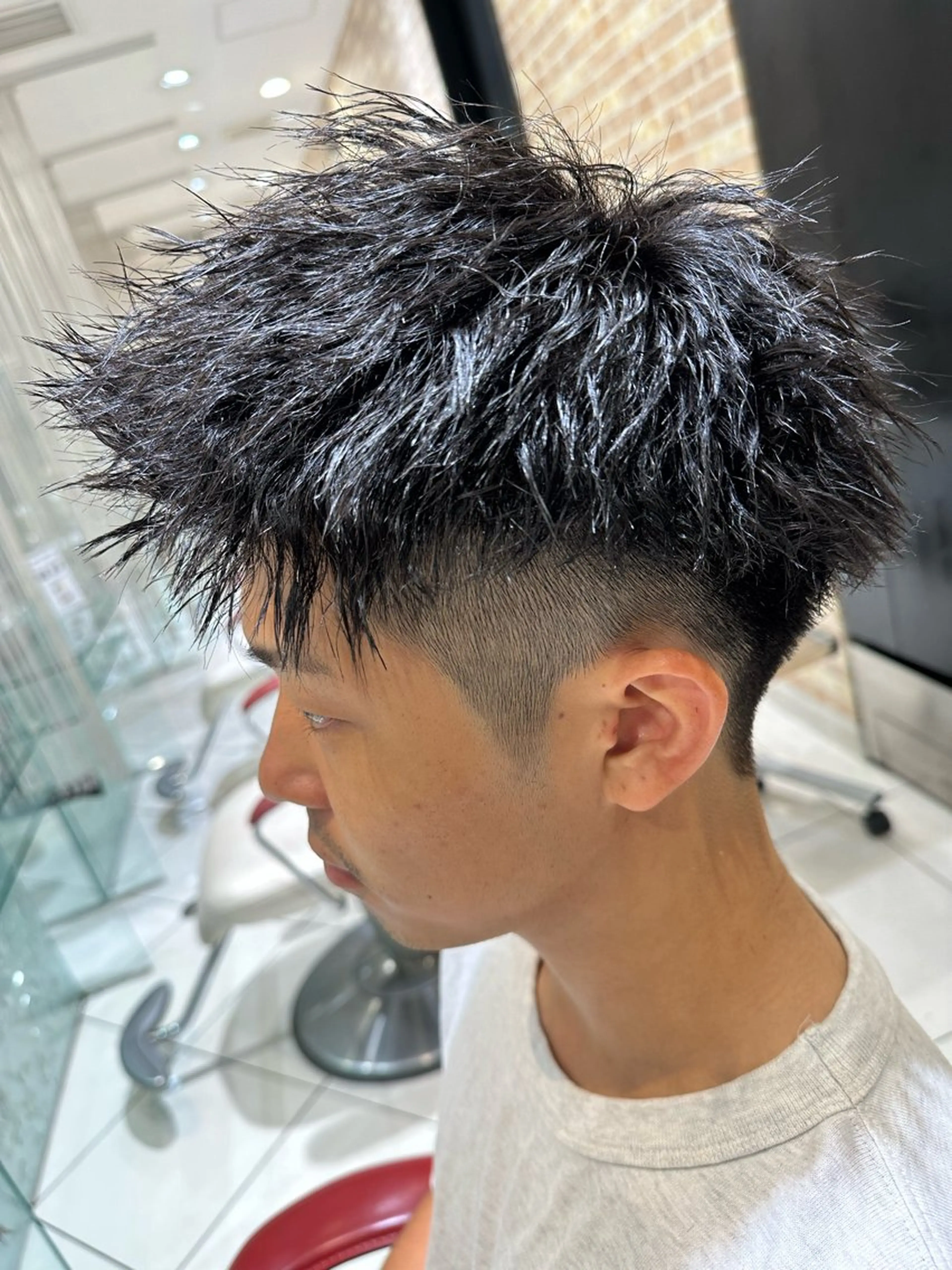 ショート パーマ メンズ メンズパーマ メンズツイストパーマ 波巻きパーマ ツイストパーマ 💈メンズ特化 美容師サキ💈のヘアスタイル