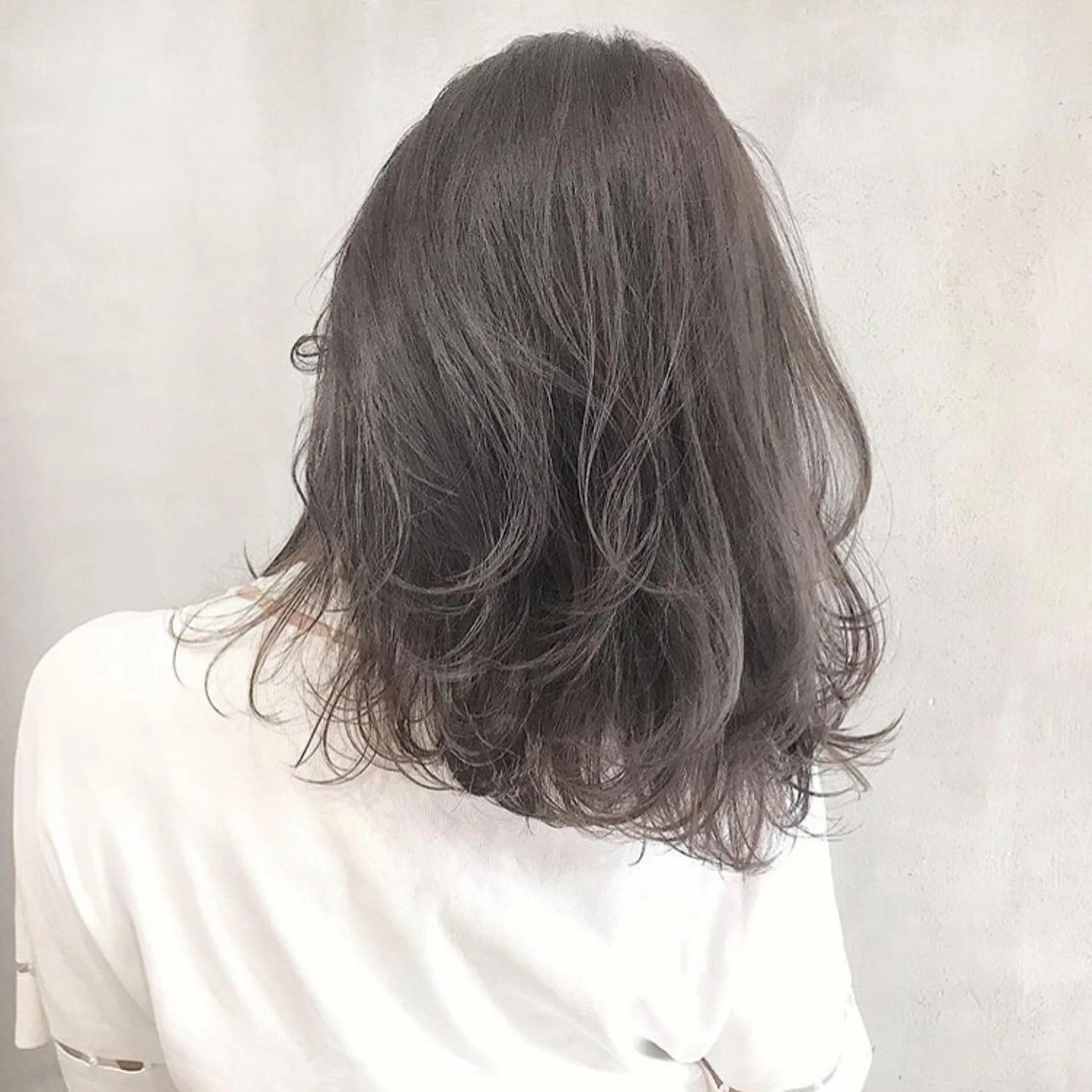 ミディアム カラー レイヤー/ベージュ カラー/ハシモトのヘアスタイル