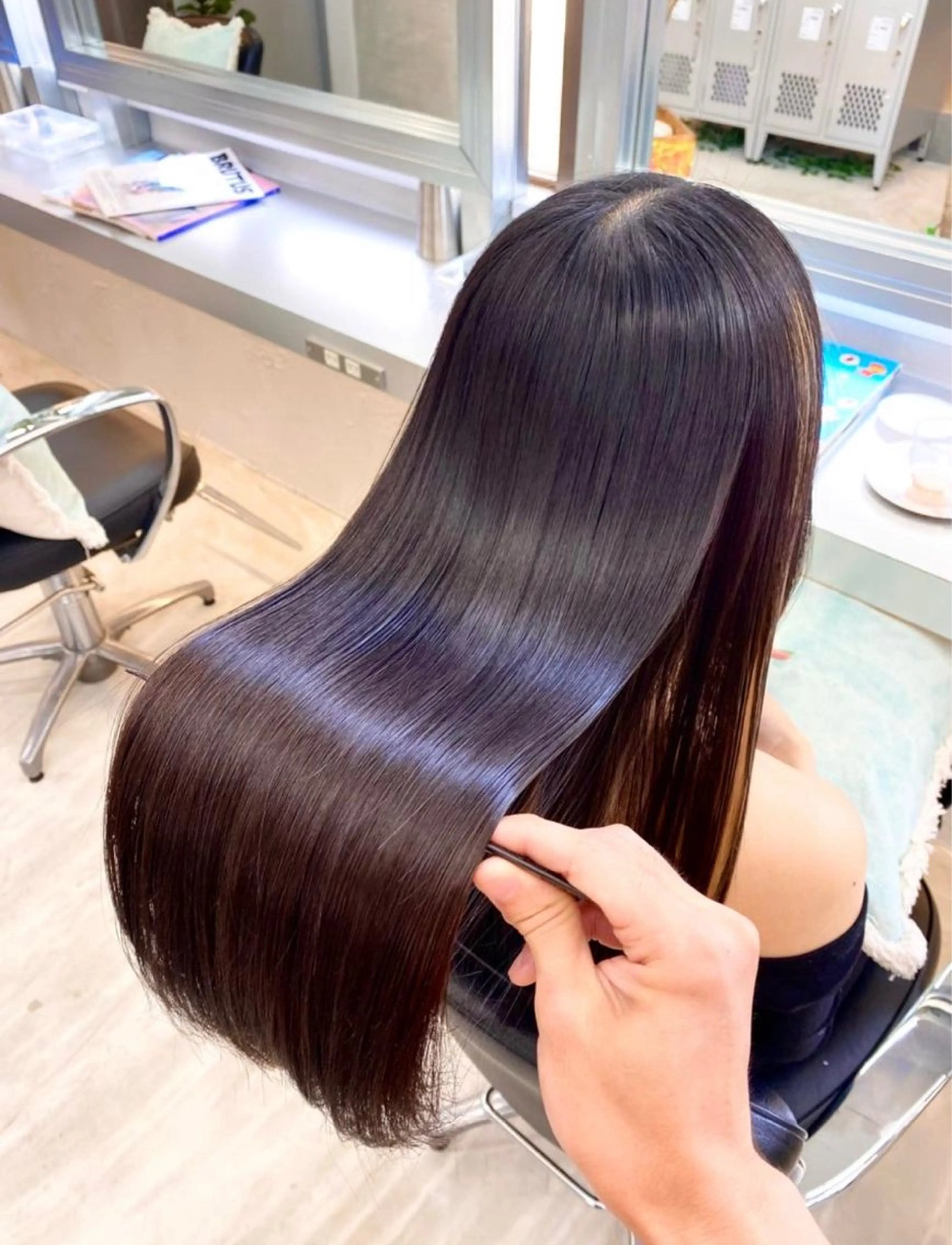 セミロング パーマ 伸ばしかけ 縮毛矯正 酸性ストレート ストレートパーマ カット 縮毛矯正 トリートメント ✨髪質改善職人✨ デザインカラー/若林のヘアスタイル