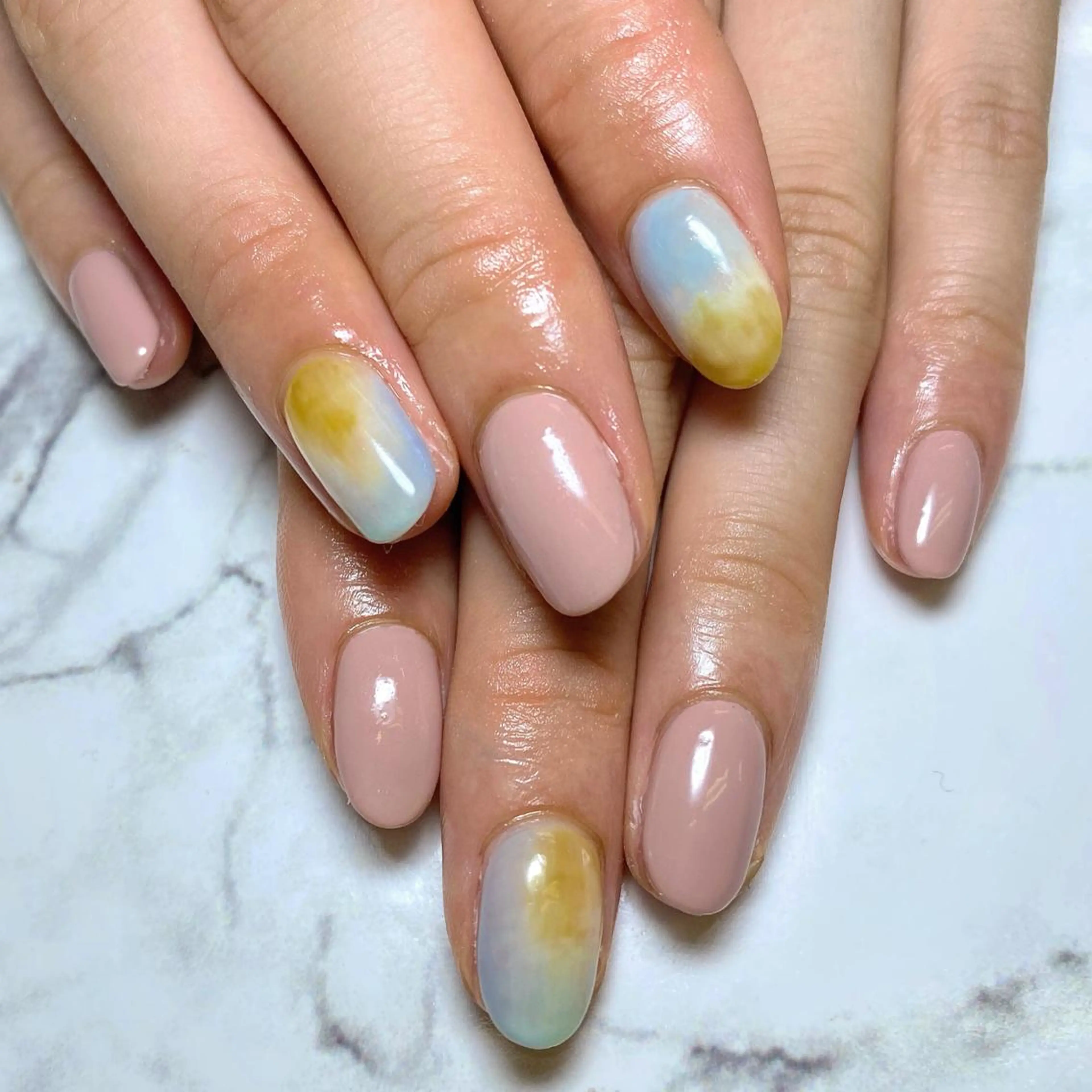 ネイル O. AKINAのネイルデザイン