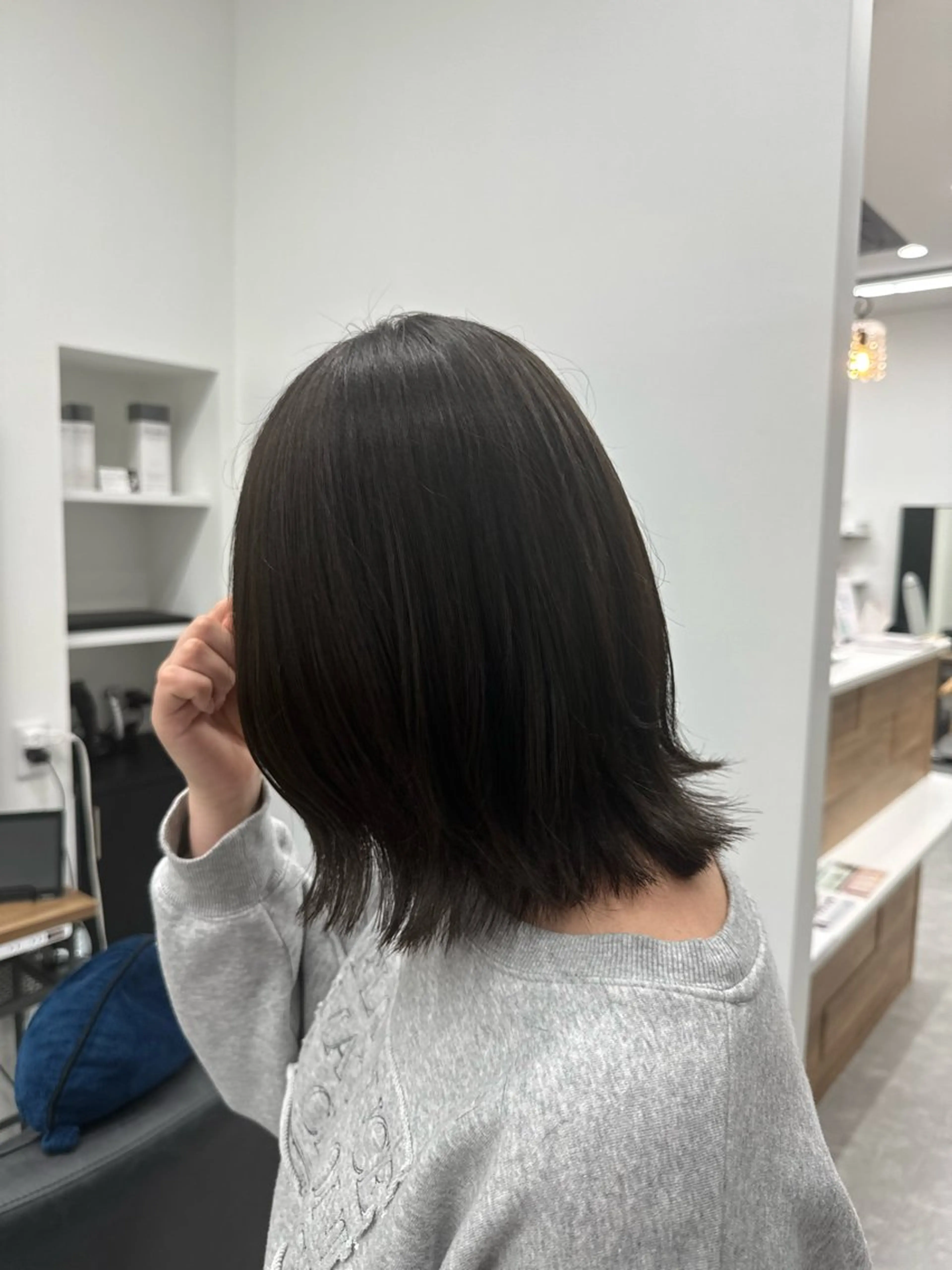 ミディアム カラー 𝘀𝗮𝗲/柏の葉 / パーマモデルのヘアスタイル