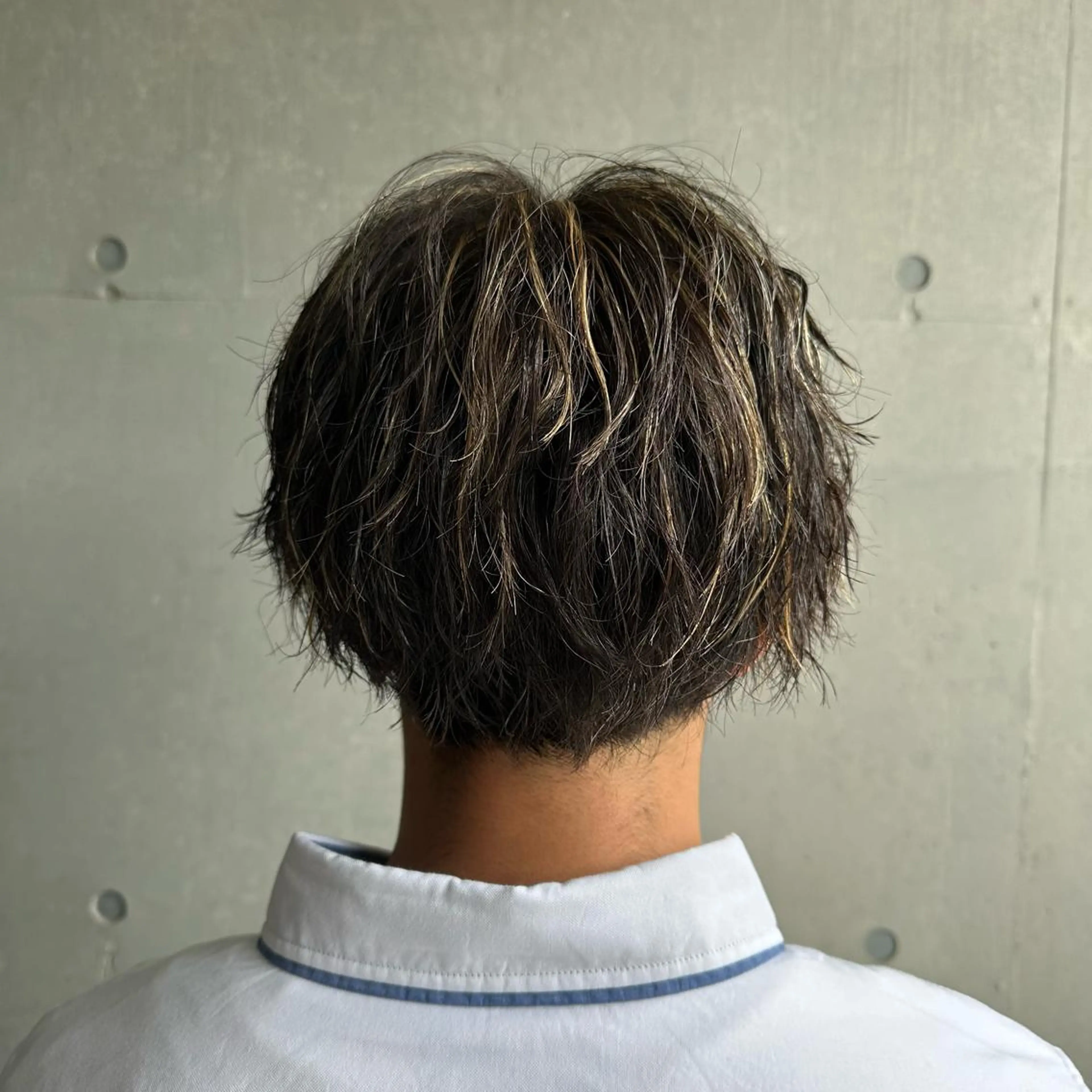 ショート カラー ブリーチ ヘアカラー トリートメント Glanzhair 🫧‪菊池柊真🫧のヘアスタイル