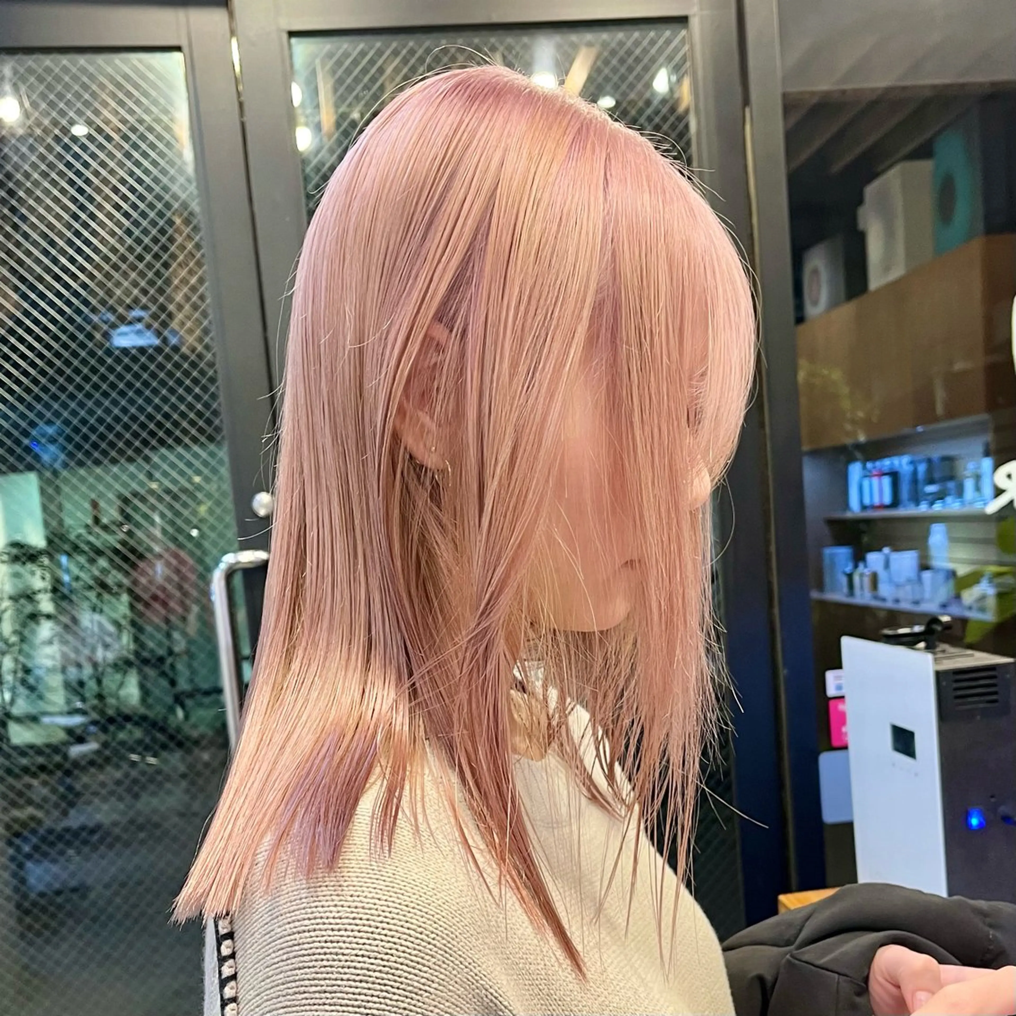 セミロング カラー カット ヘアカラー GO TODAY SHAiRE SALON 原宿本店所属・河内康太/ハイトーン ダブルカラー/艶髪のヘアスタイル