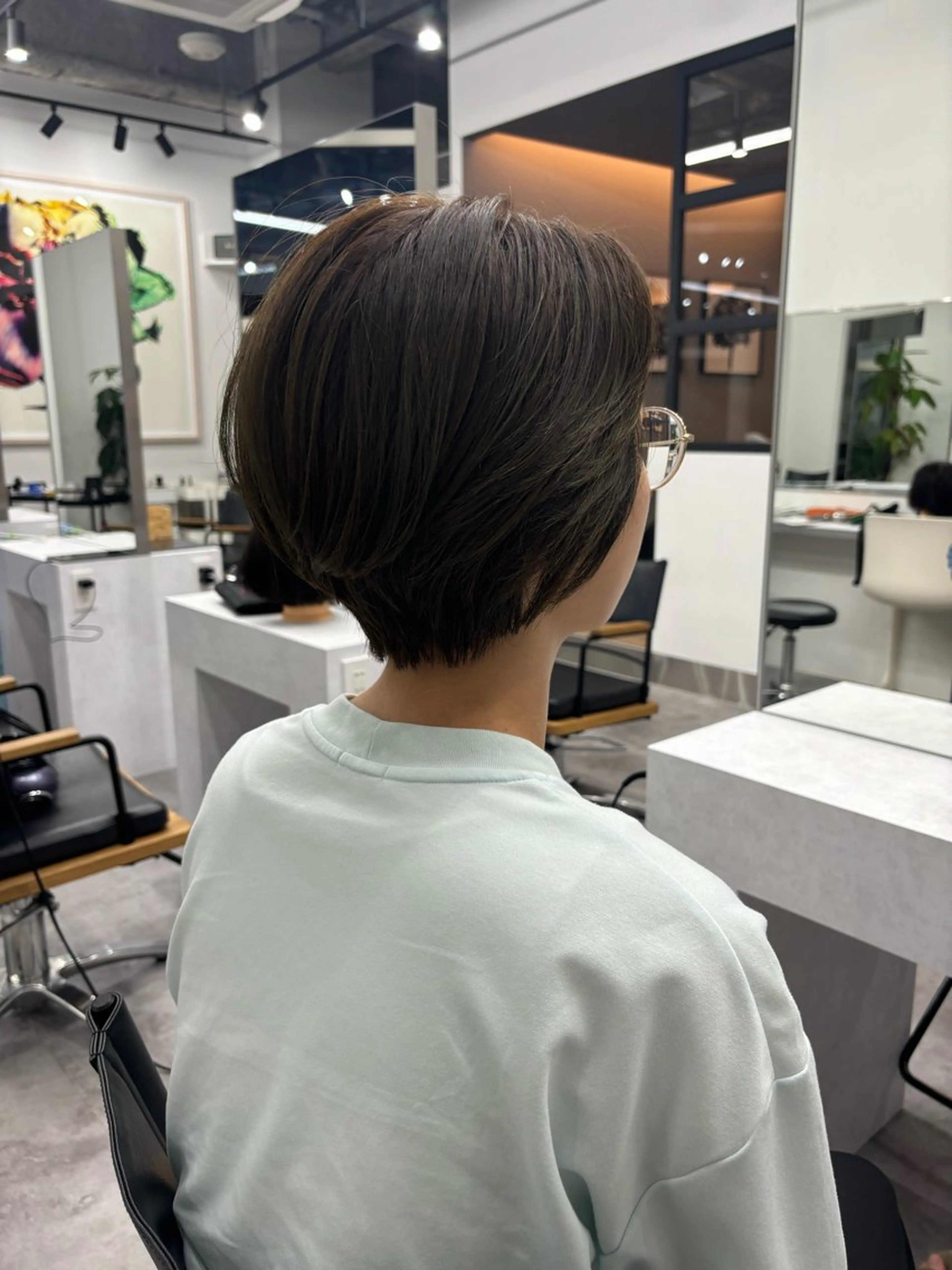 ショート カラー ヘアアレンジ マエダ アズミ🌱のヘアスタイル