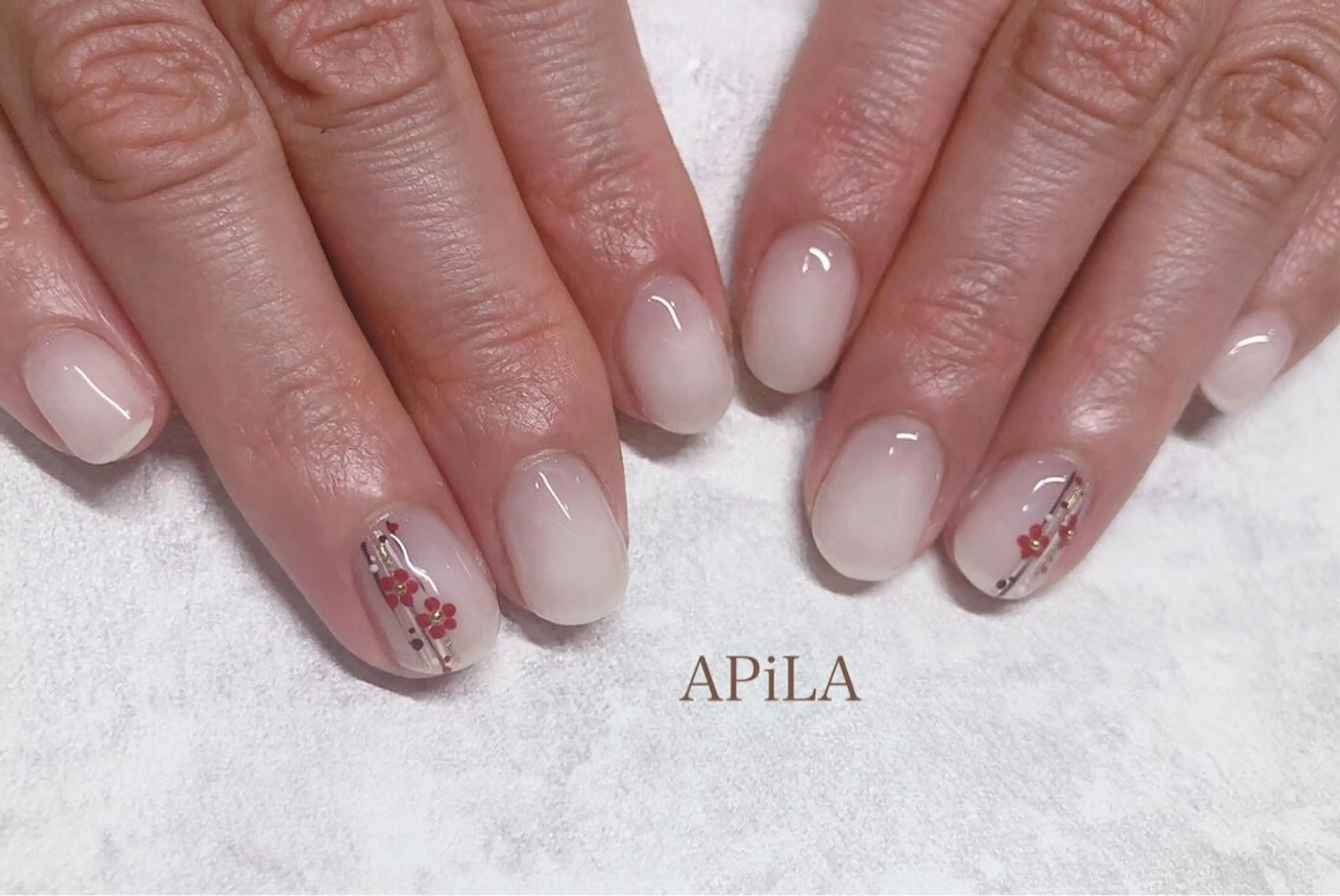 ネイル 持ち込み APiLA 甲斐田のネイルデザイン