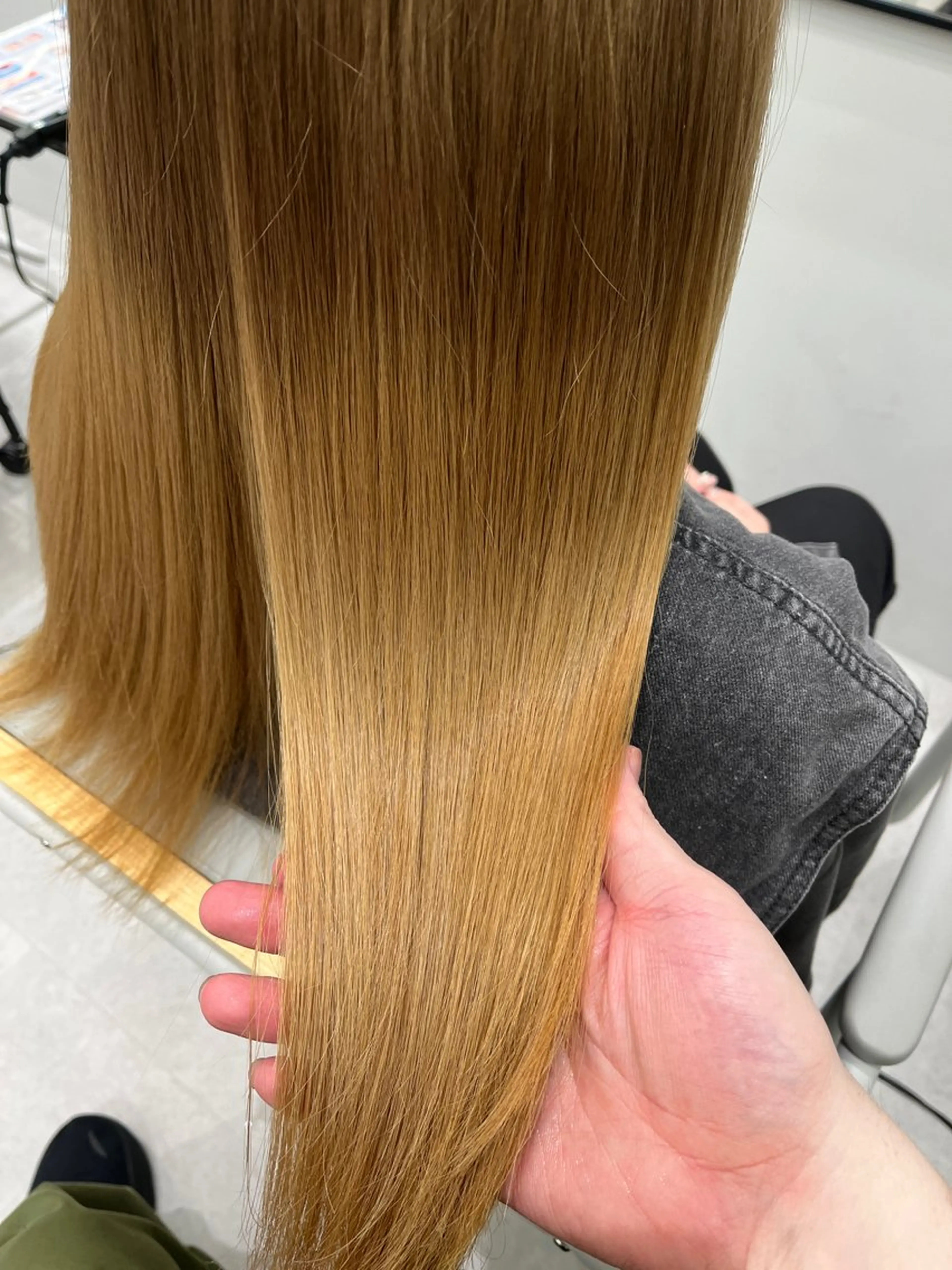 ロング 菅 樹希弥のヘアスタイル