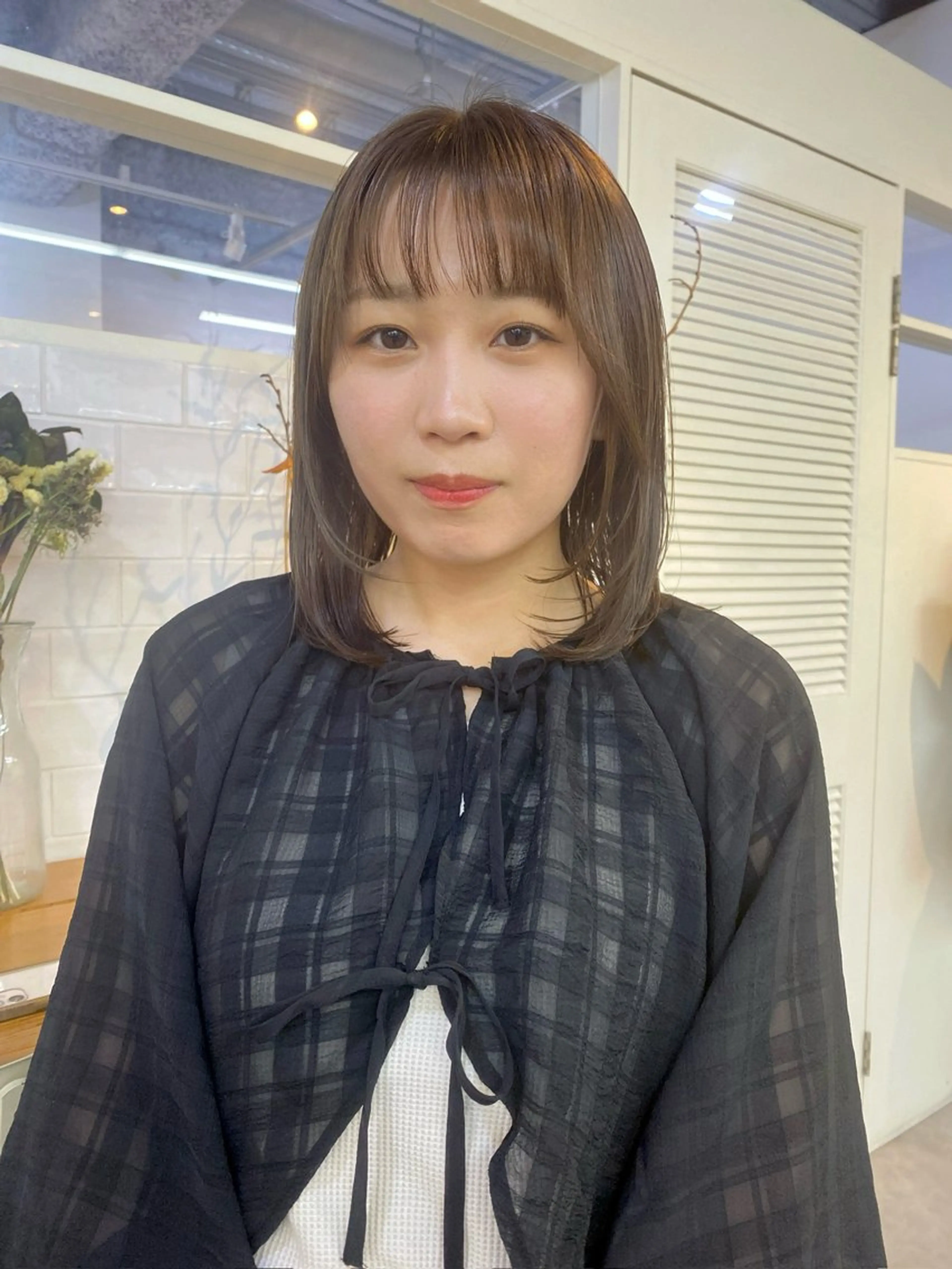 ミディアム カラー ベージュカラー レイヤーカット オリーブカラー🫒 透明感カラーMAOのヘアスタイル