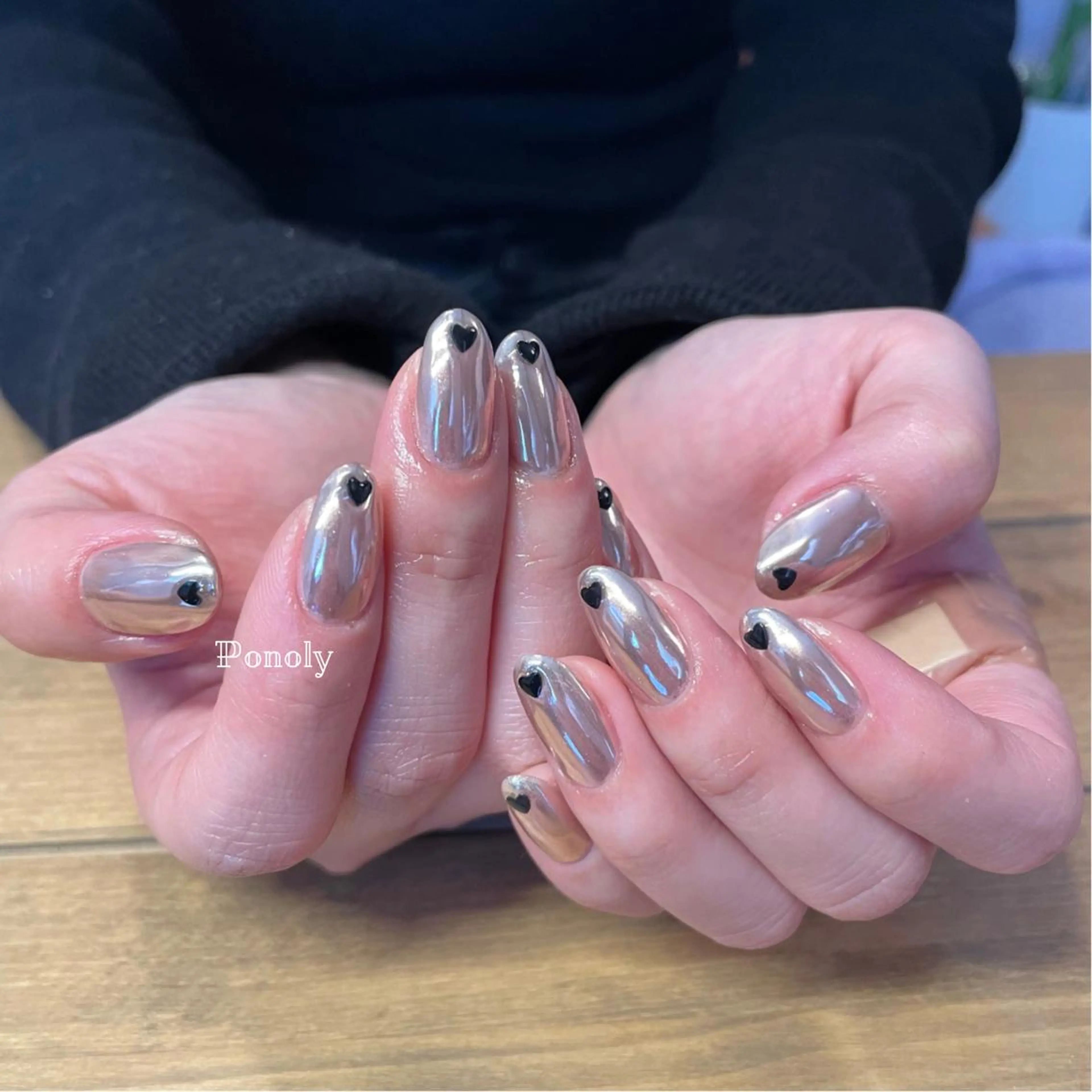 ミディアム ネイル ジェルネイル マグネットネイル ニュアンスネイル ワンカラーネイル パラジェル 10ten Mikiのネイルデザイン