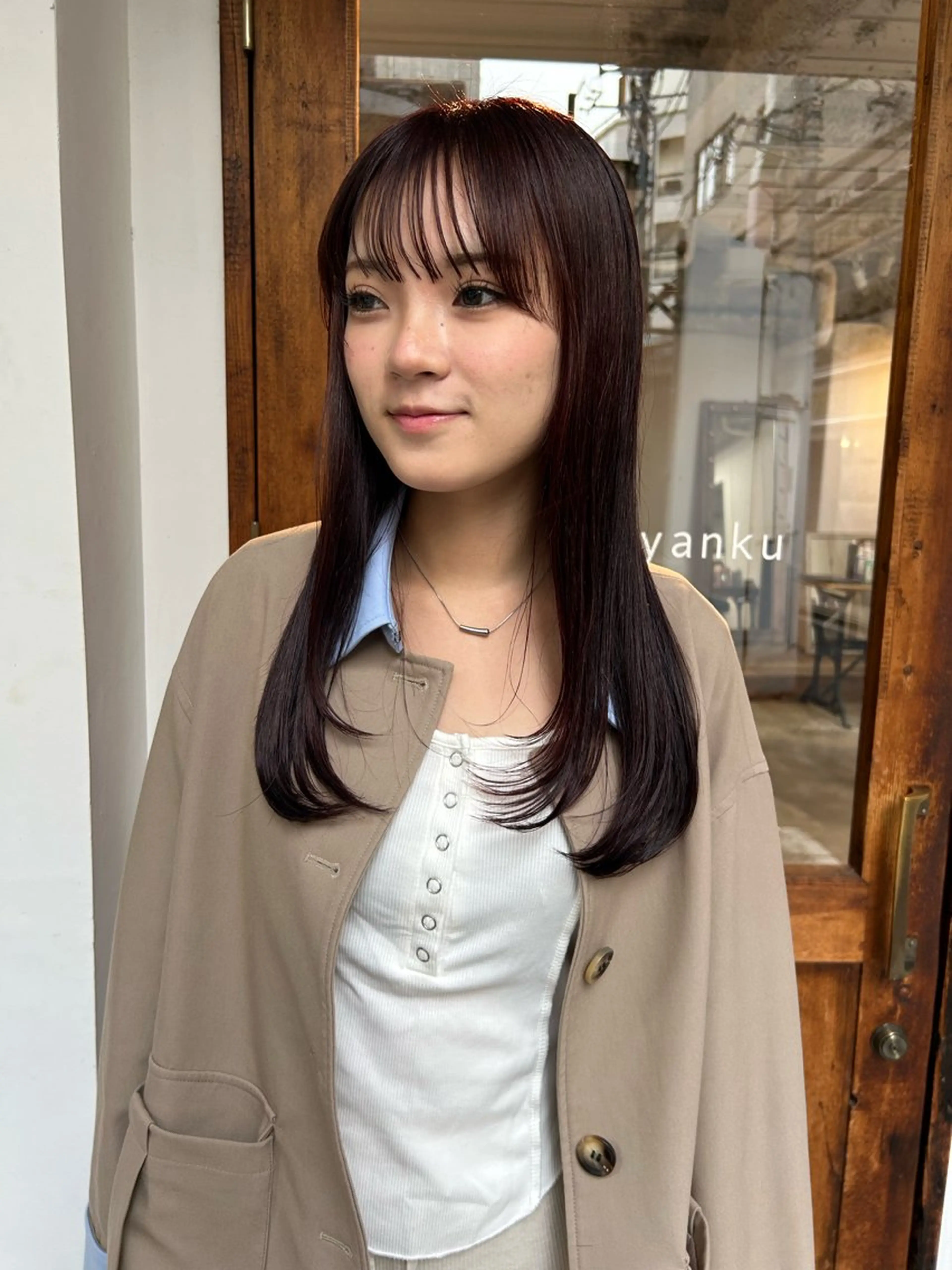 セミロング 顔周りカット レイヤーカット ローレイヤー おくれ毛 カウチ池袋所属・kauti佐々木絢 ショートカット募集中のヘアスタイル