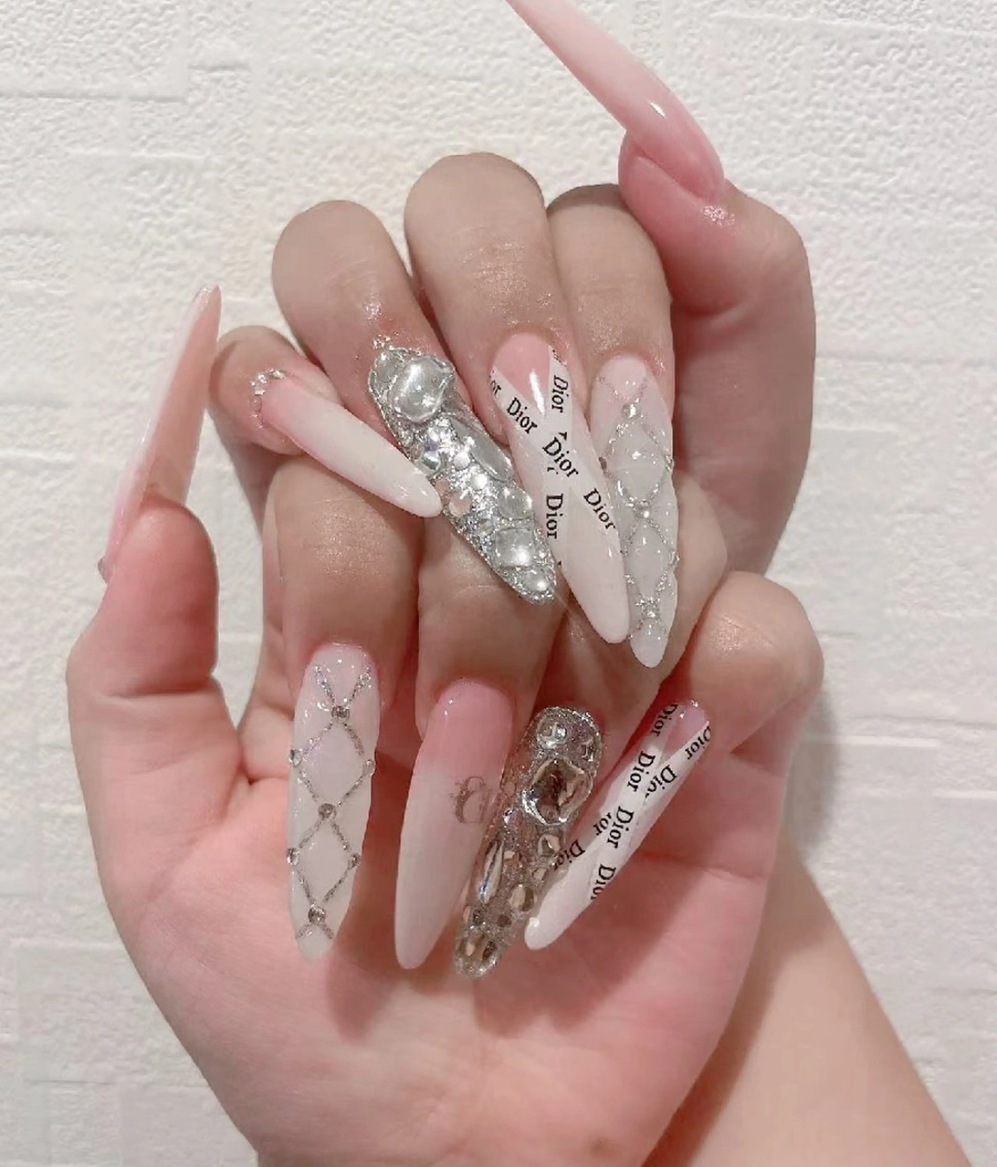 ネイル ハンドネイル Ｄ- Beautyのネイルデザイン