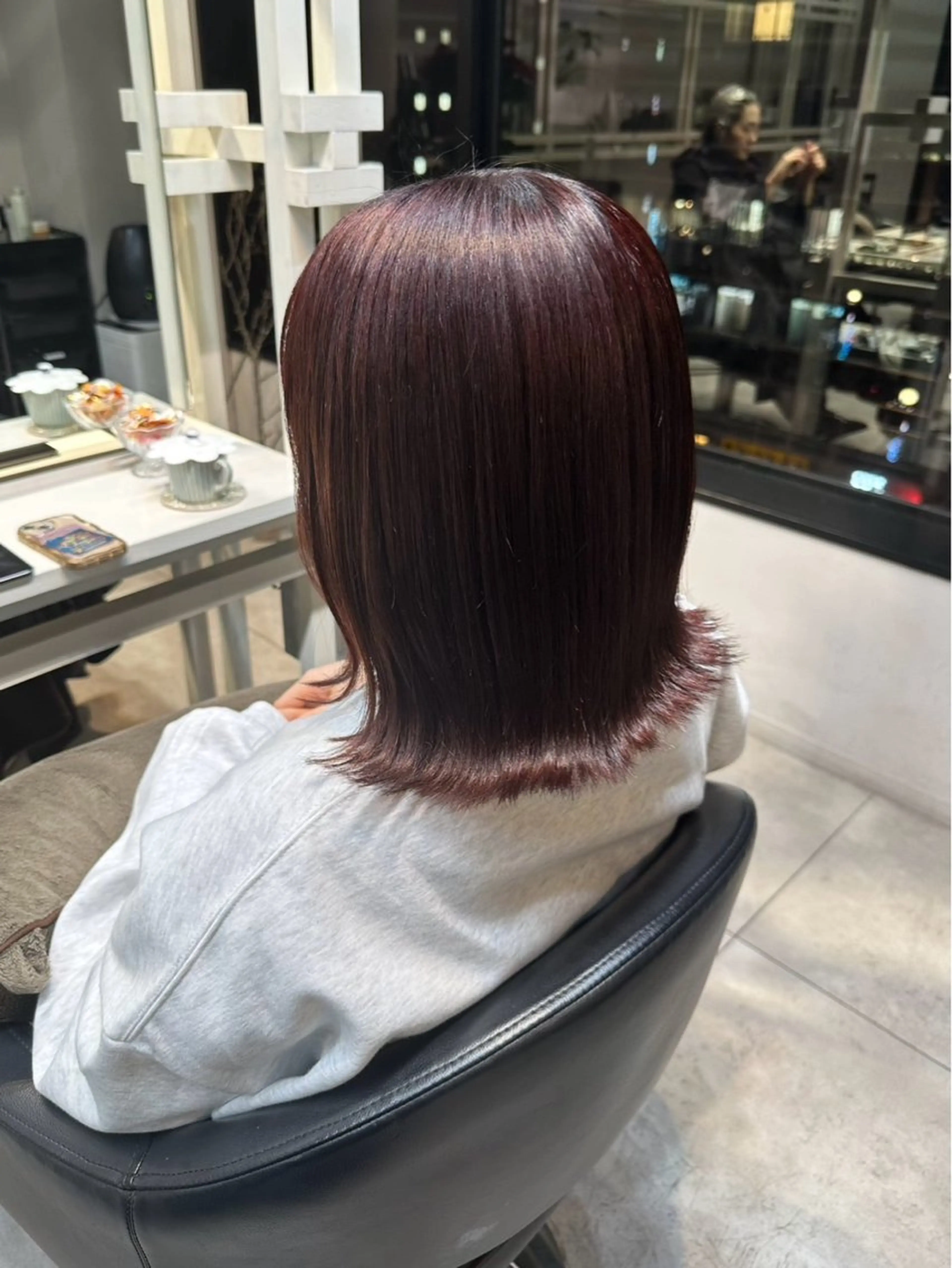 ミディアム カラー 半野 萌笑のヘアスタイル