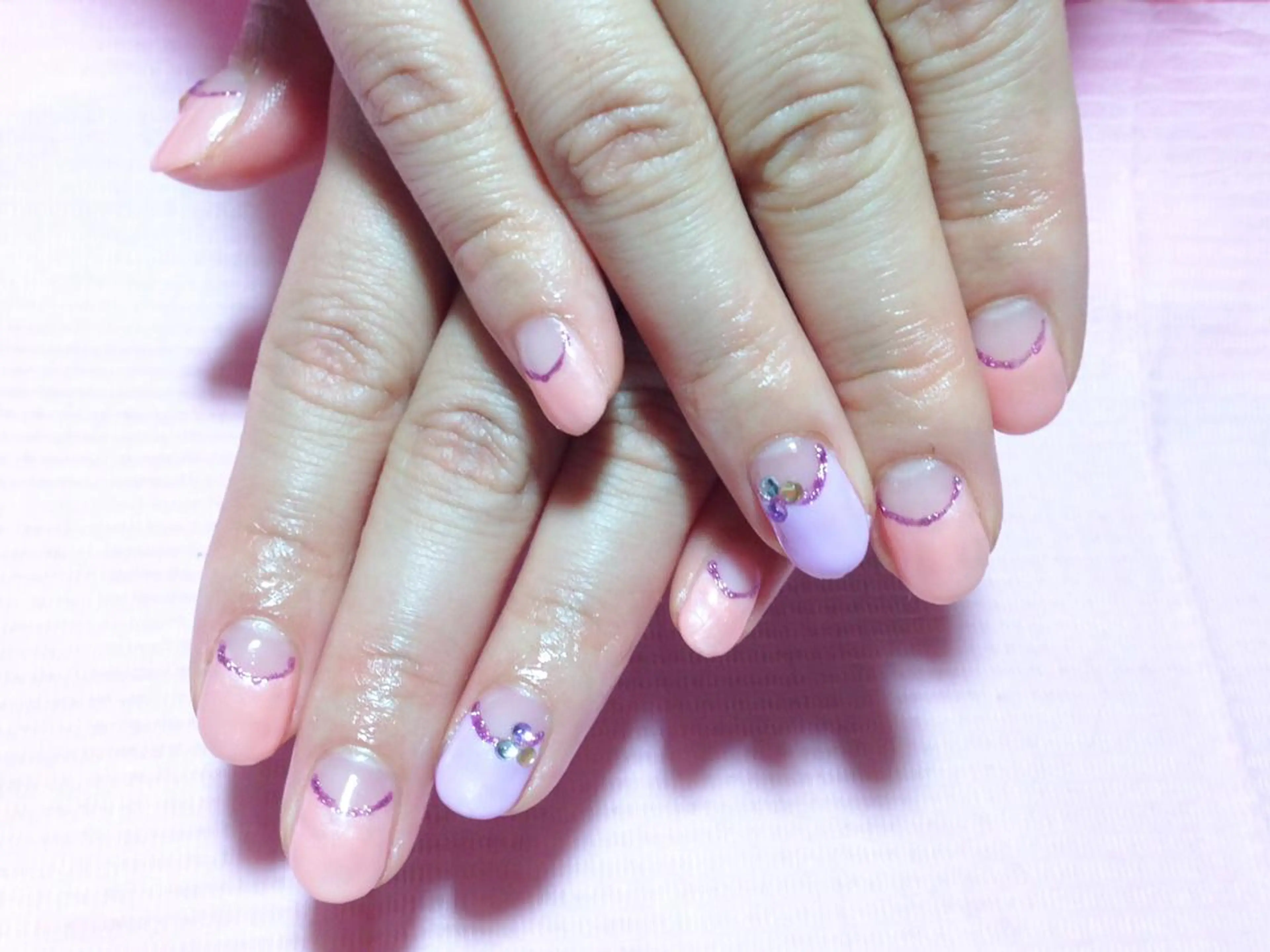 ネイル ジェルネイル ラメ(グリッター) オフィスネイル ハンドネイル 管 裕子(日本人)のネイルデザイン