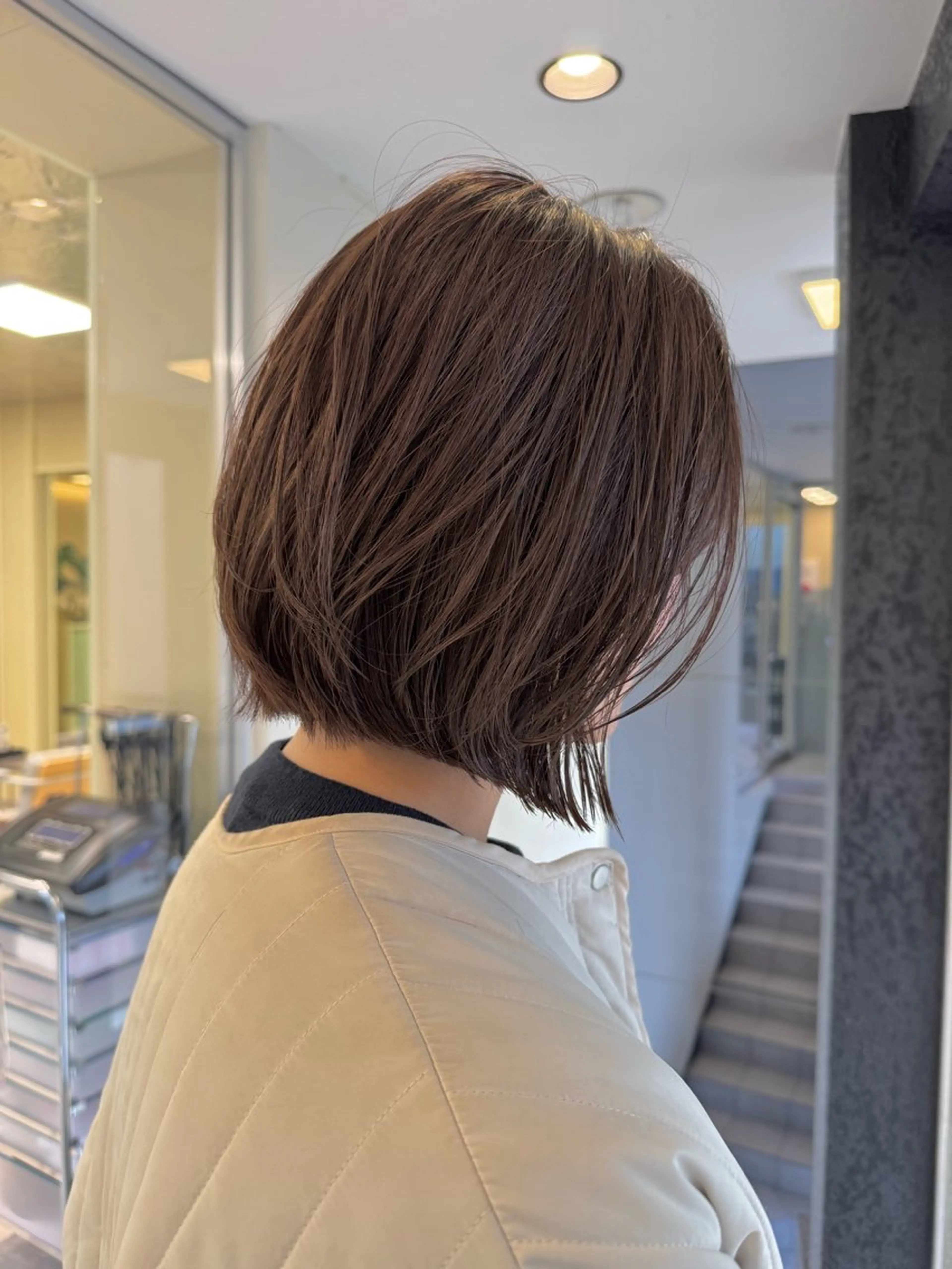 ショート カラー カット ヘアカラー トリートメント KOHNO/ブリーチ なし/透明感カラーのヘアスタイル