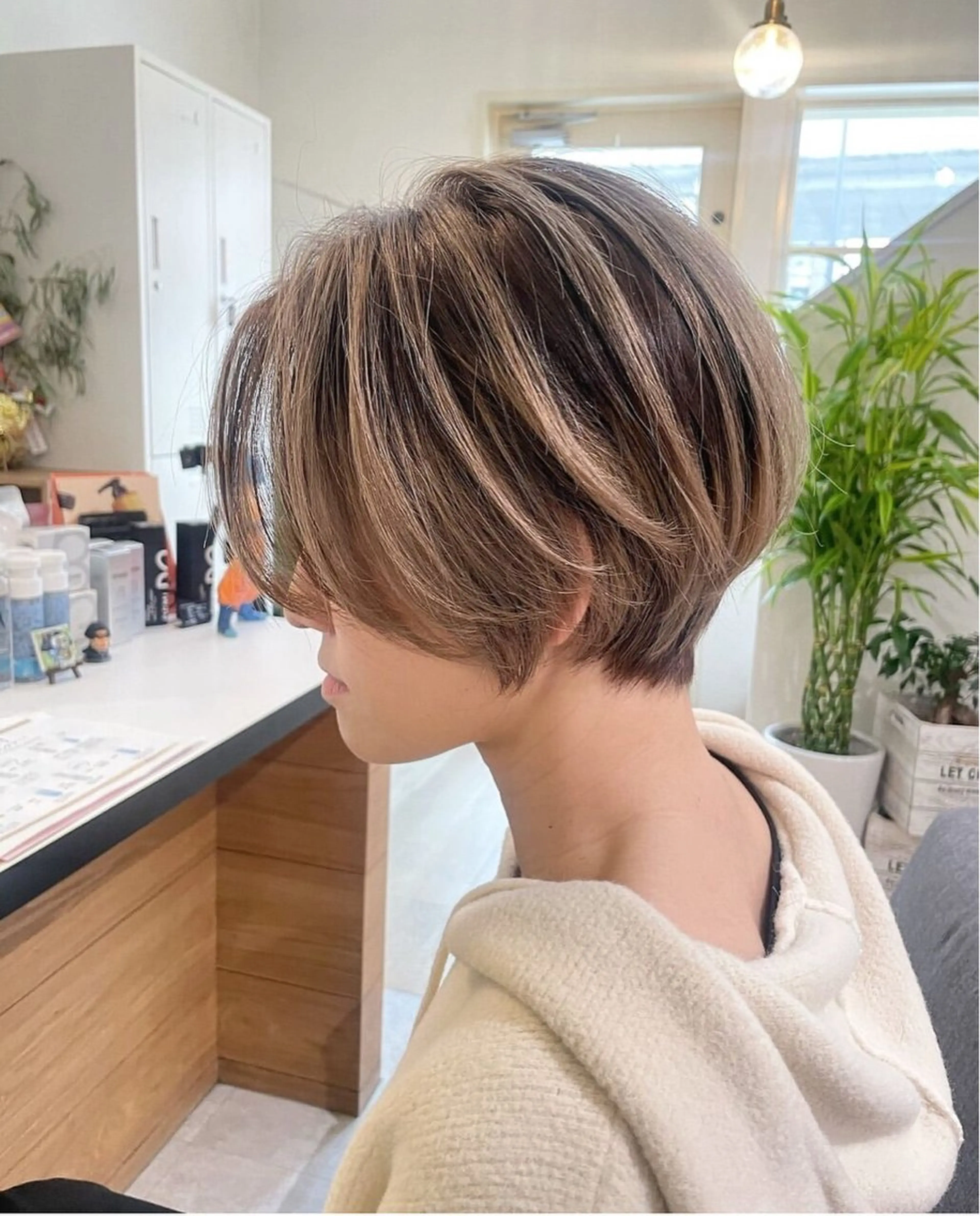 【ショートカットデビュー応援クーポン📣】似合わせカット＋透明感カラーの写真