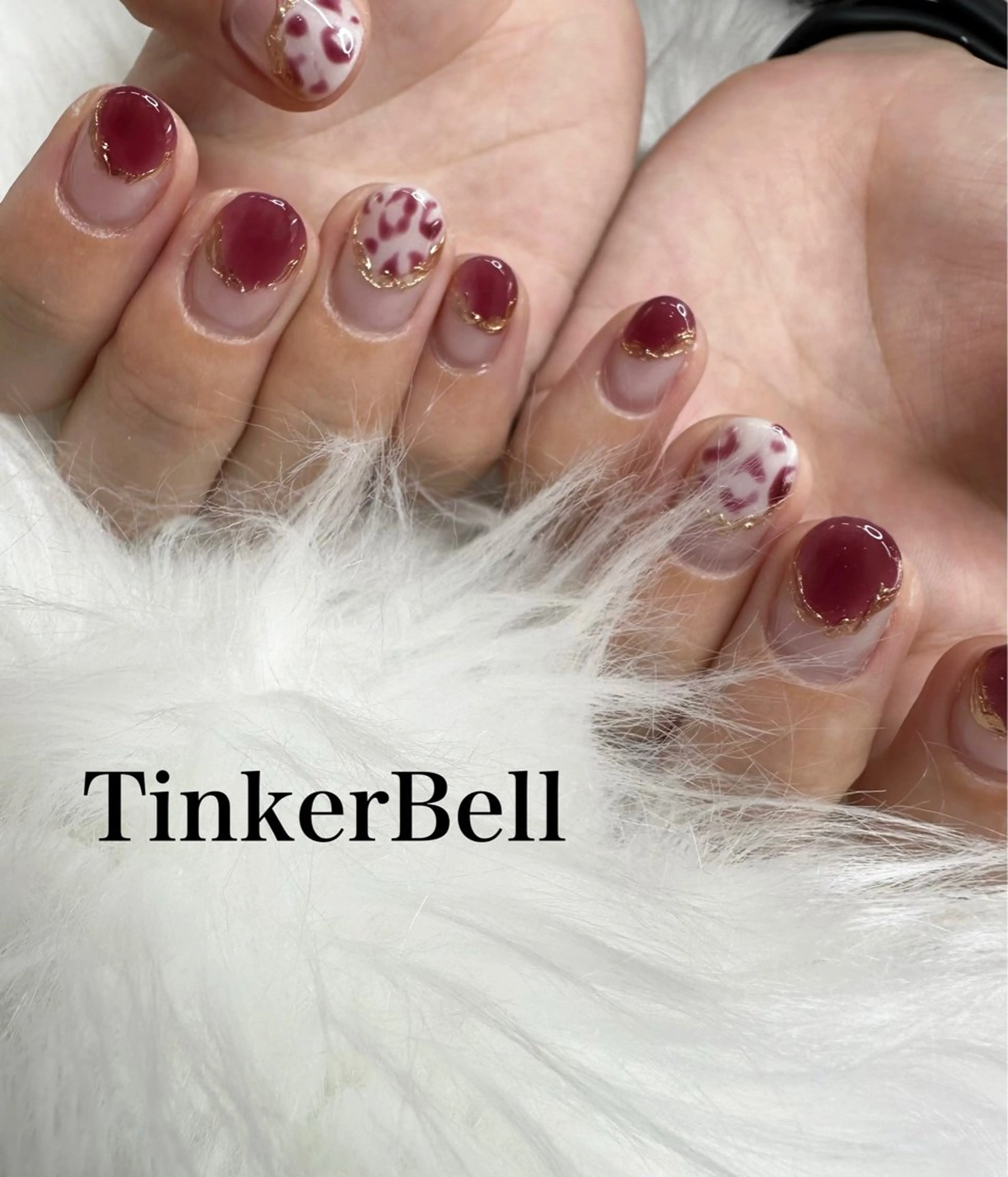 ネイル ミラーネイル シンプルネイル ホワイト ハンドネイル Tinker Bellのネイルデザイン