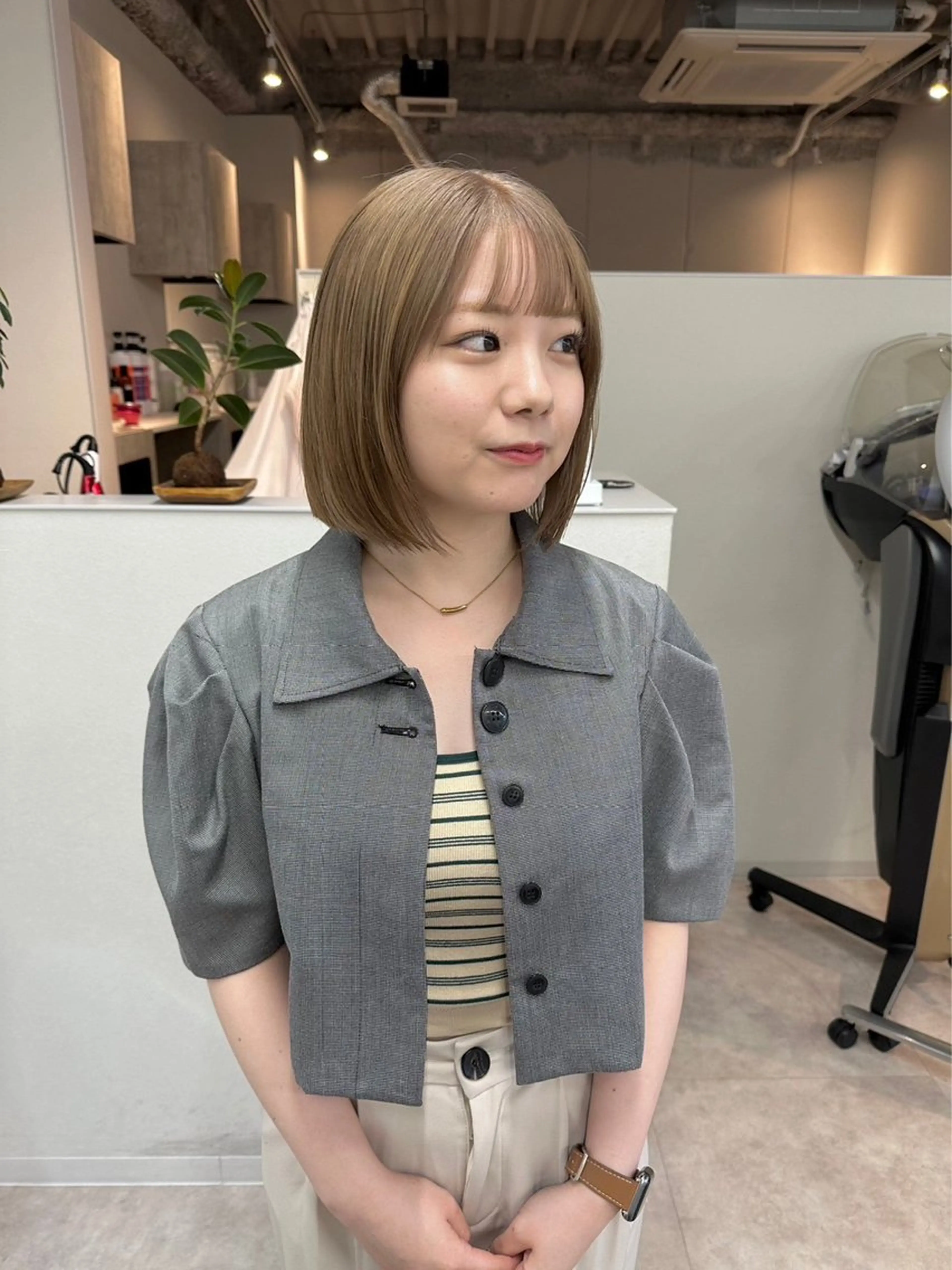 ショート カラー ヘアアレンジ ベージュカラー ブリーチ ケアブリーチ ダブルカラー ハイライトカラー カット ヘアカラー lani 天神大名/ブリーチのヘアスタイル