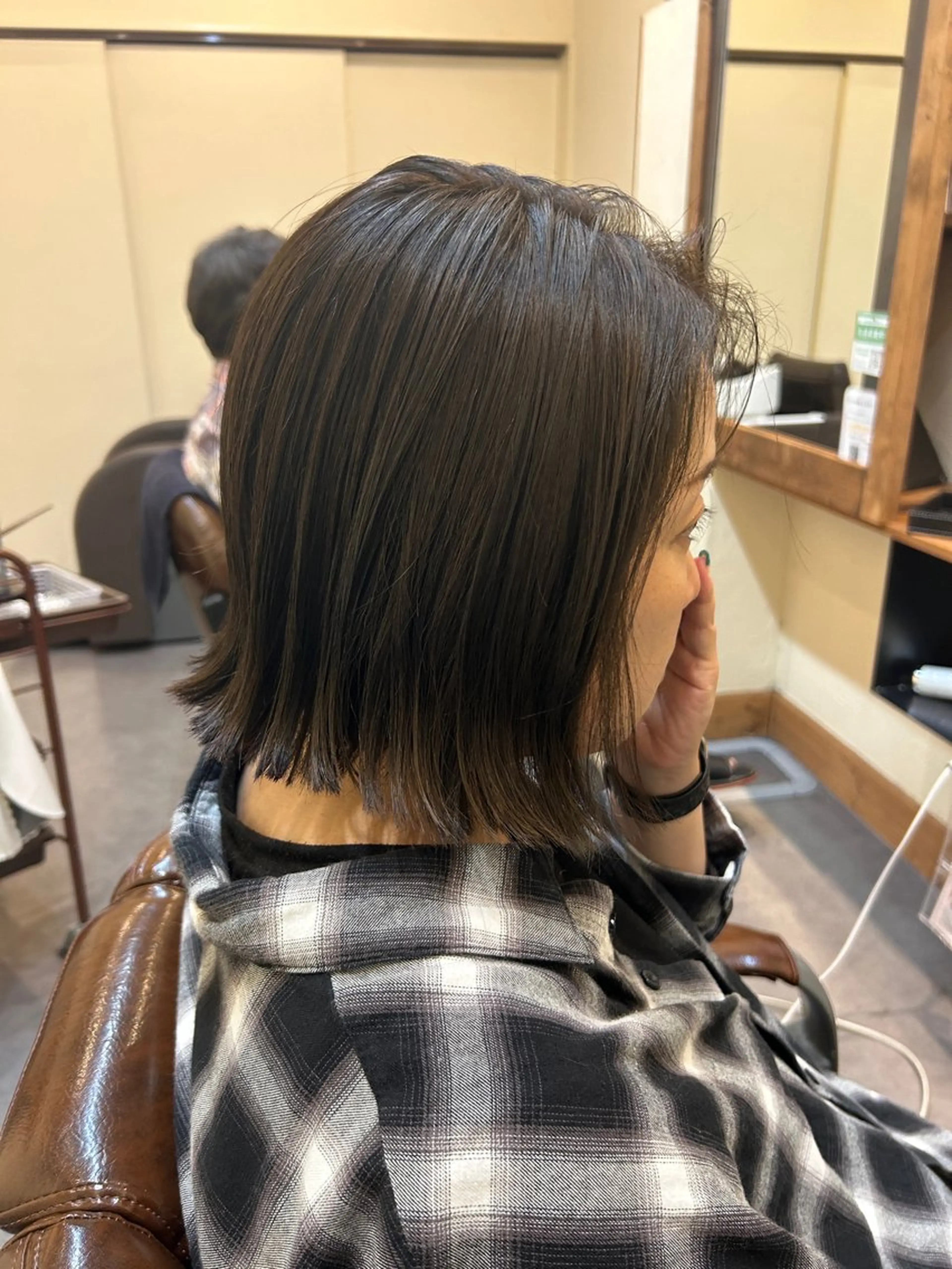 ミディアム ボブ 井上 萌のヘアスタイル