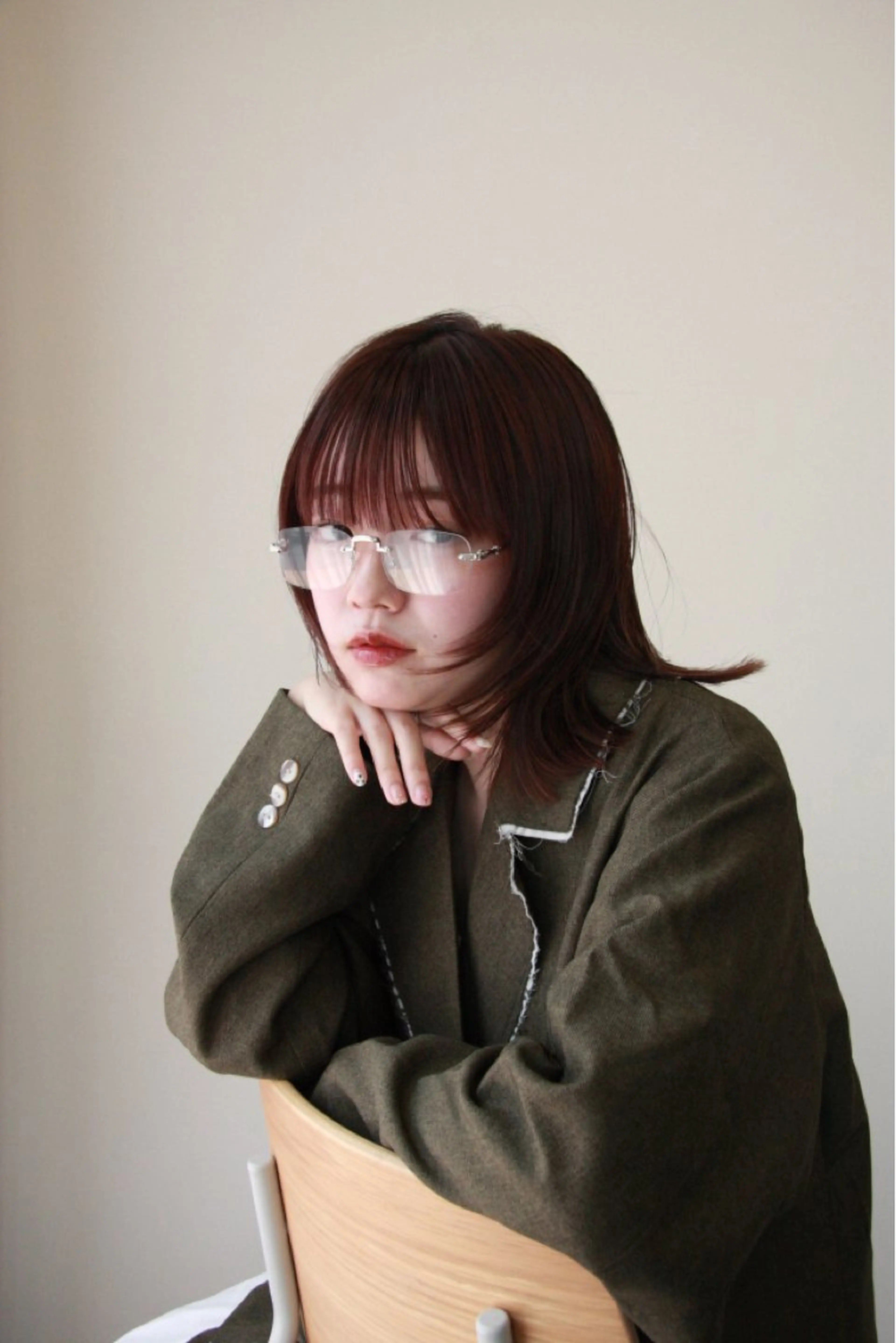 ミディアム 顔まわりレイヤー 顔周りカット レイヤーカット SiSTA 自由が丘所属・自由ヶ丘 ボブ/レイヤーのヘアスタイル