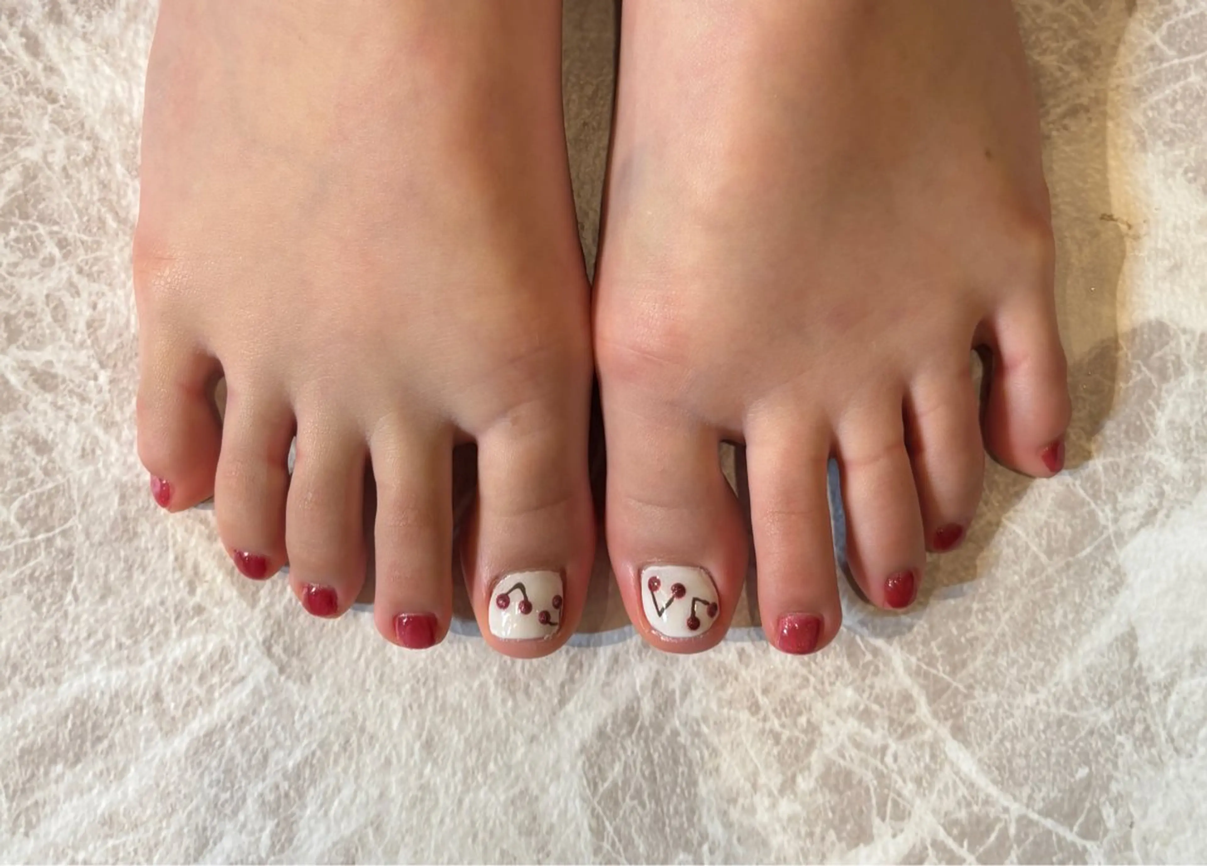 ネイル マグネットネイル 黒島 朱夏のネイルデザイン