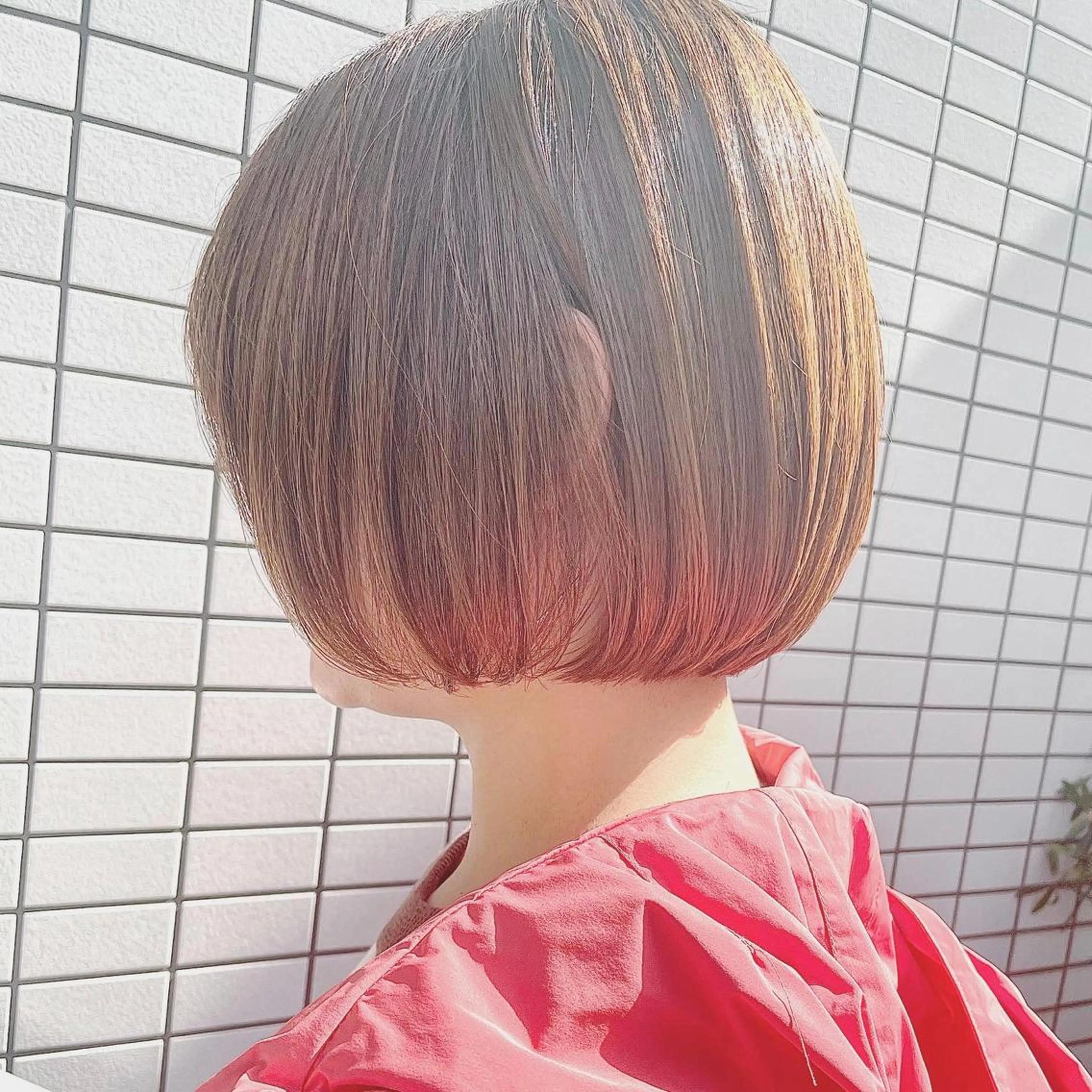 ショート カラー ショートボブ ハンサムショート アディクシーカラー イヤリングカラー ハイライトカラー カット トリートメント ショートボブ縮毛矯正 髪質改善のプロ山道潤のヘアスタイル