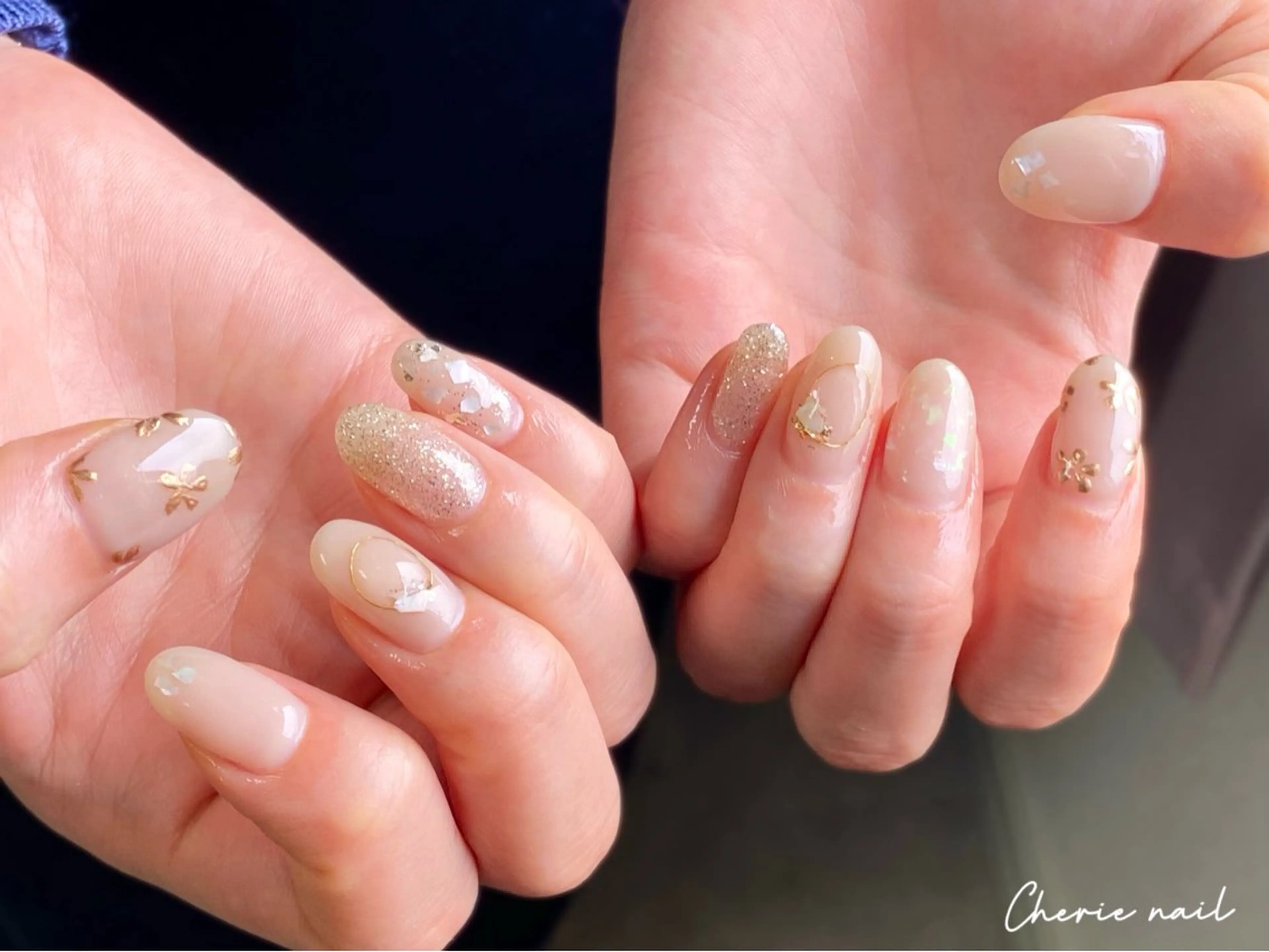 ネイル フラワーネイル ジェルネイル ラメ(グリッター) ミラーネイル ハンドネイル Cherienail yunaのネイルデザイン