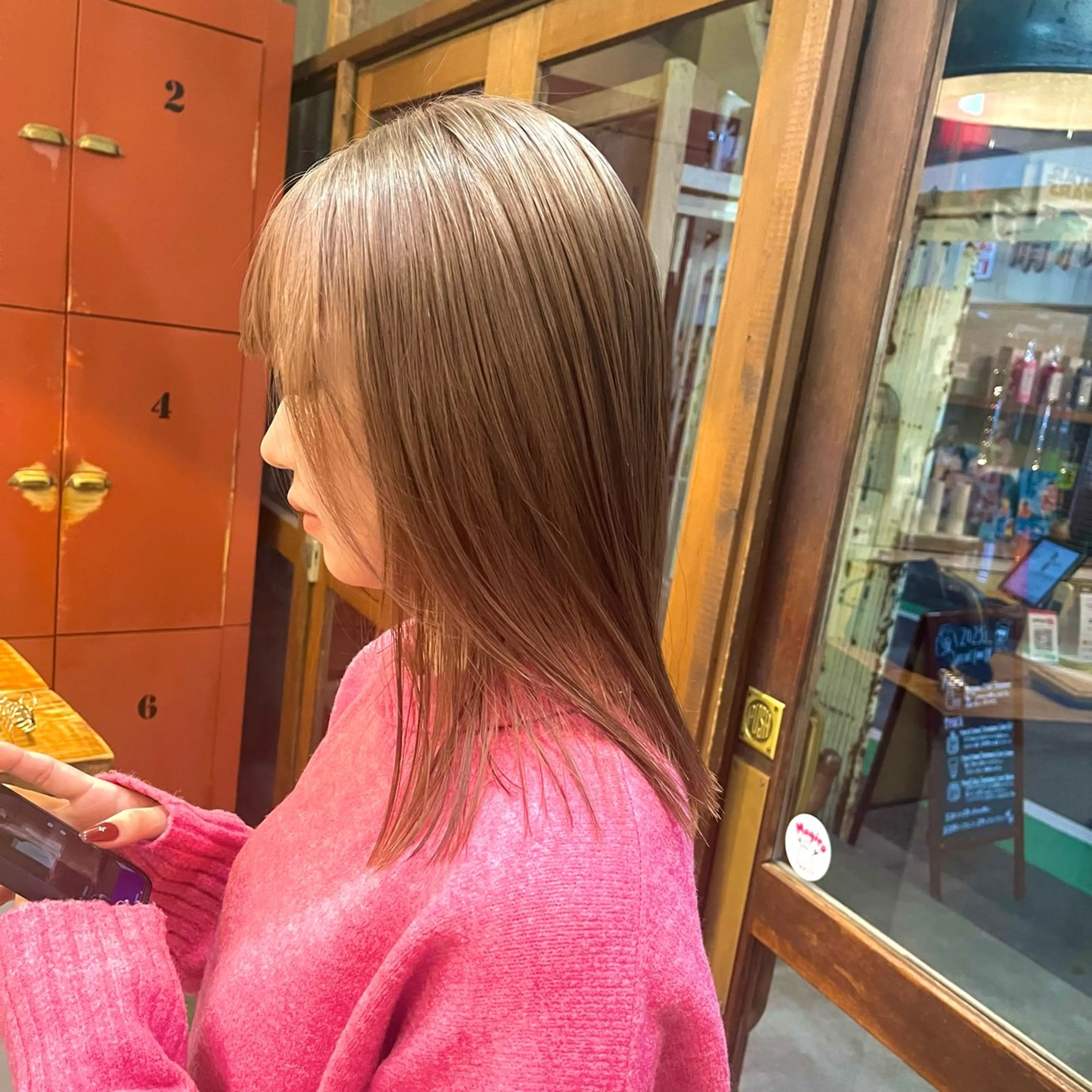 ミディアム カラー ヘアカラー トリートメント GO TODAY SHAiRE SALON 原宿本店所属・ブリーチ/レイヤー ハッシュカット/河内のヘアスタイル