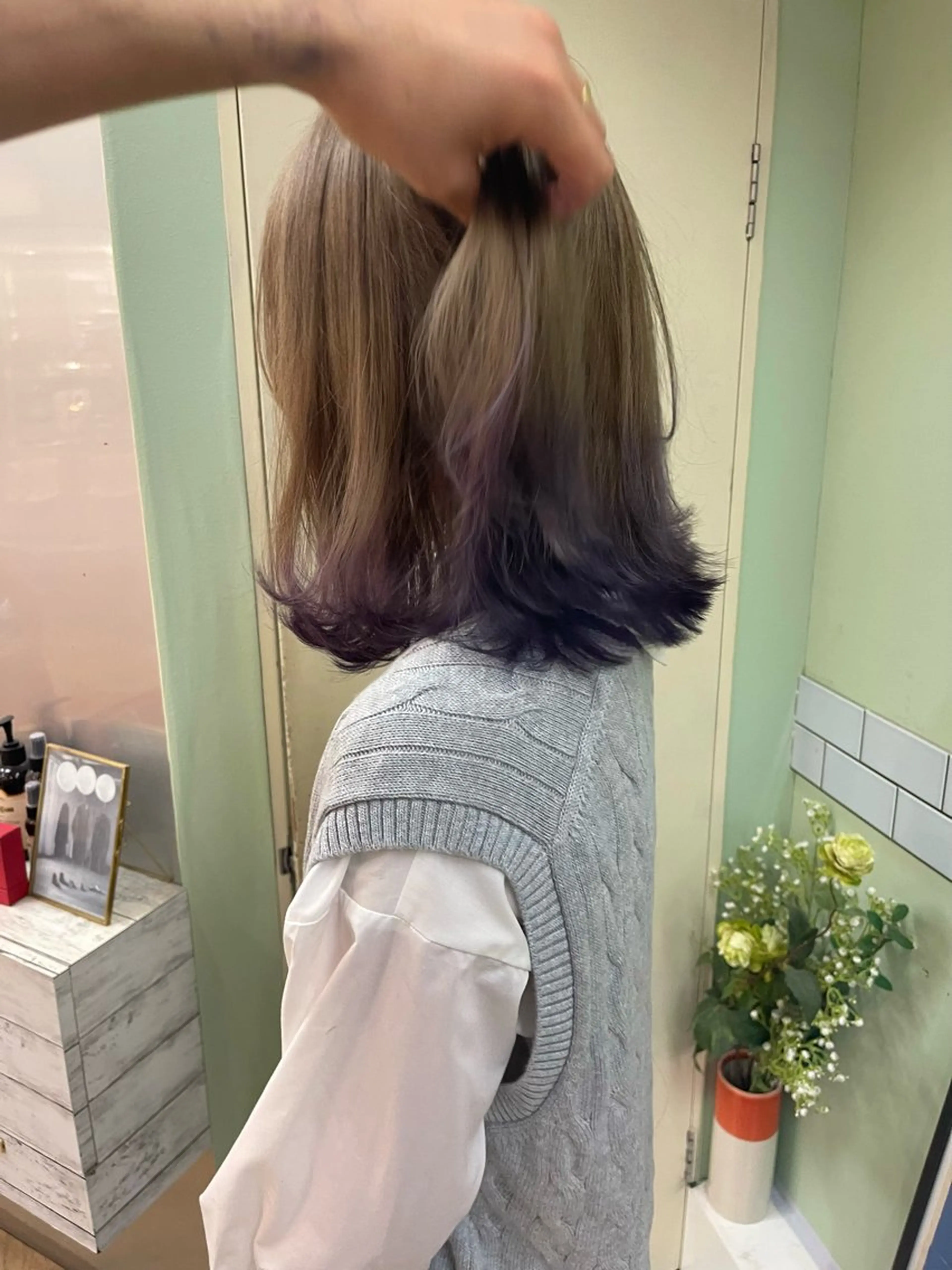 ミディアム カラー ベージュカラー ブリーチ 透明感カラー ラベンダーカラー カット ヘアカラー トリートメント 髪質改善ｶﾗｰ ｹｱﾌﾞﾘｰﾁ/ﾀﾑのヘアスタイル