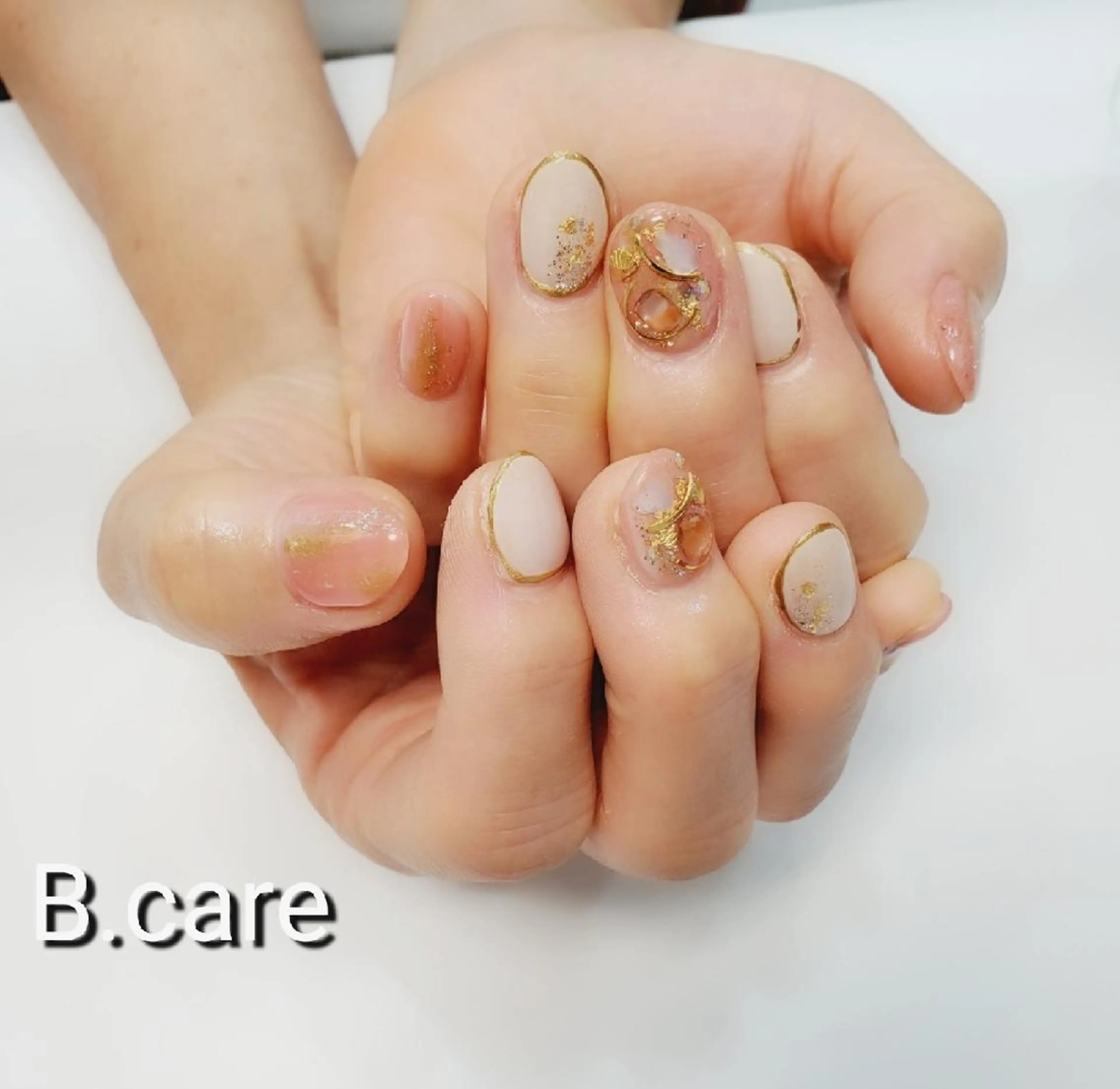 ネイル B.care自由ヶ丘所属・早坂  のネイルデザイン