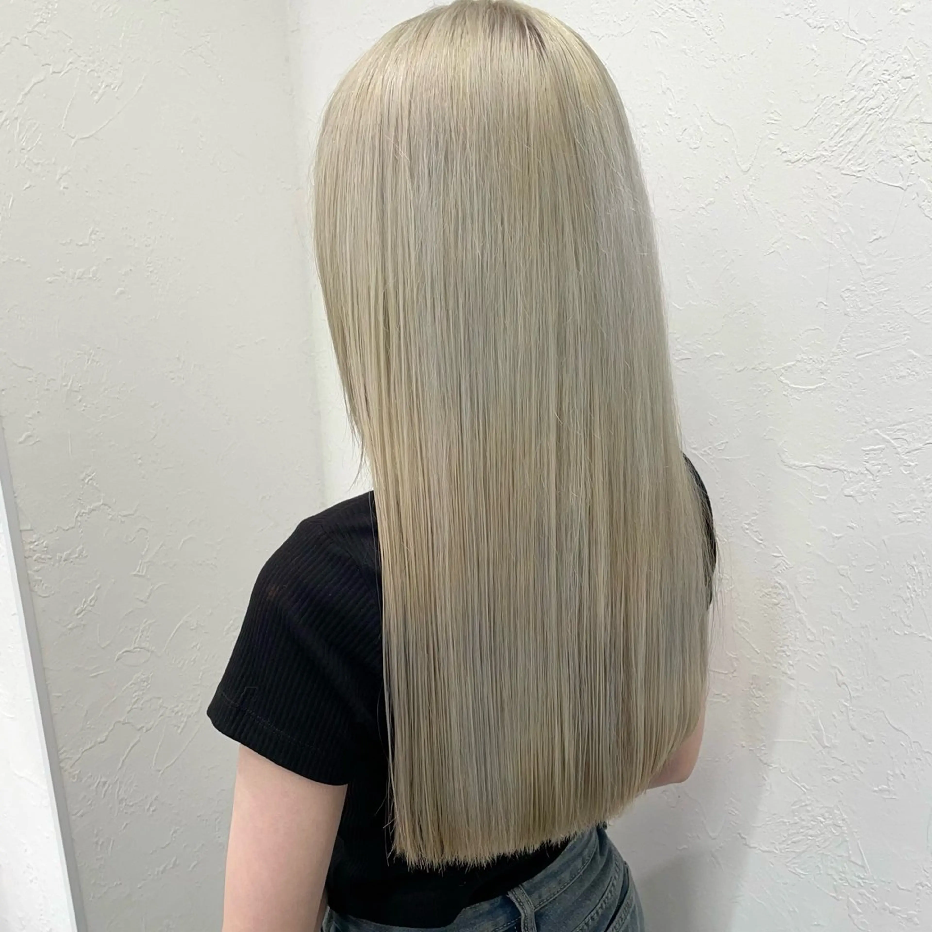 ロング カラー ベージュカラー ホワイトベージュ ヘアカラー 縮毛矯正/暗めカラー AYANO 💗🪽のヘアスタイル