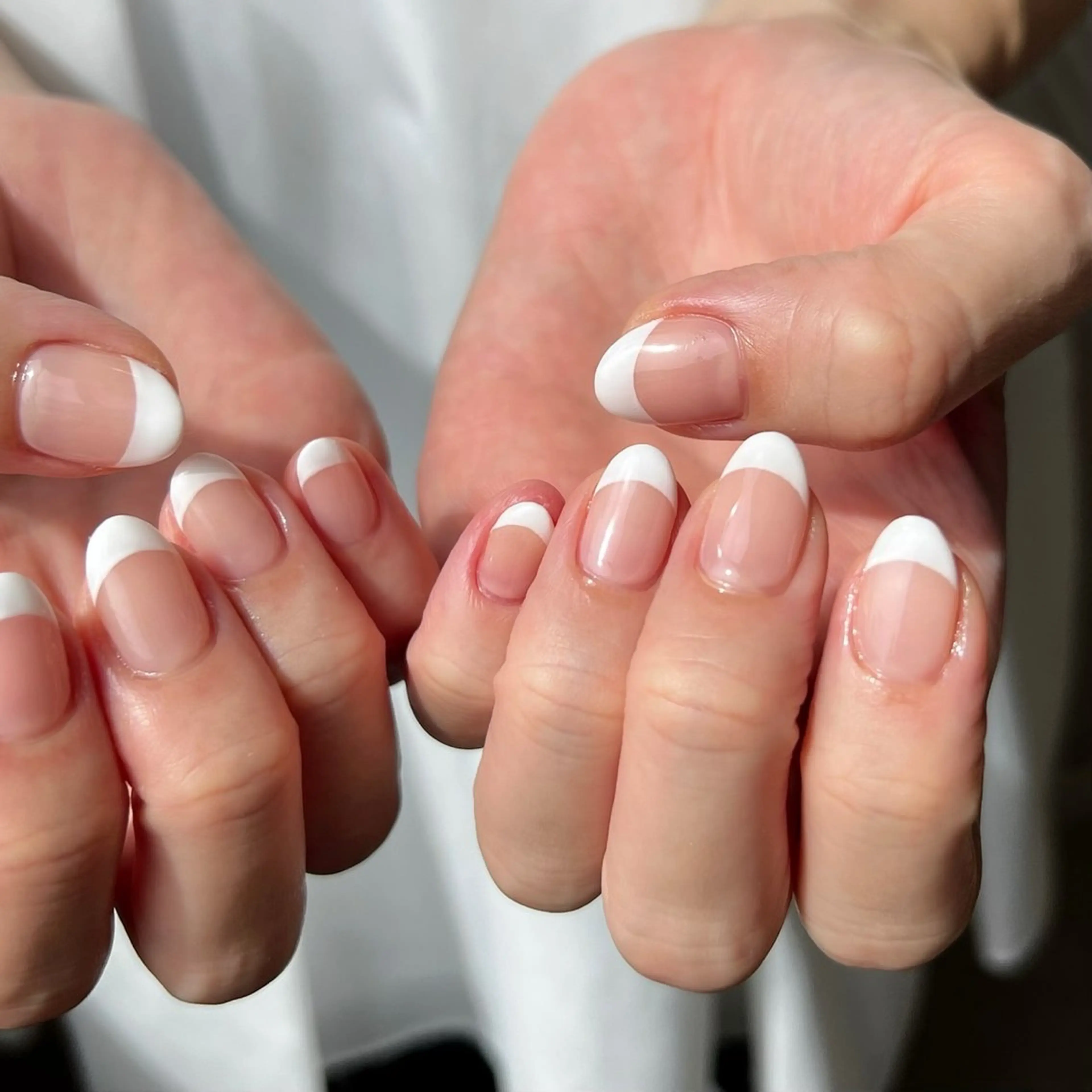 ネイル フレンチネイル オフィスネイル 山本 彩加のネイルデザイン