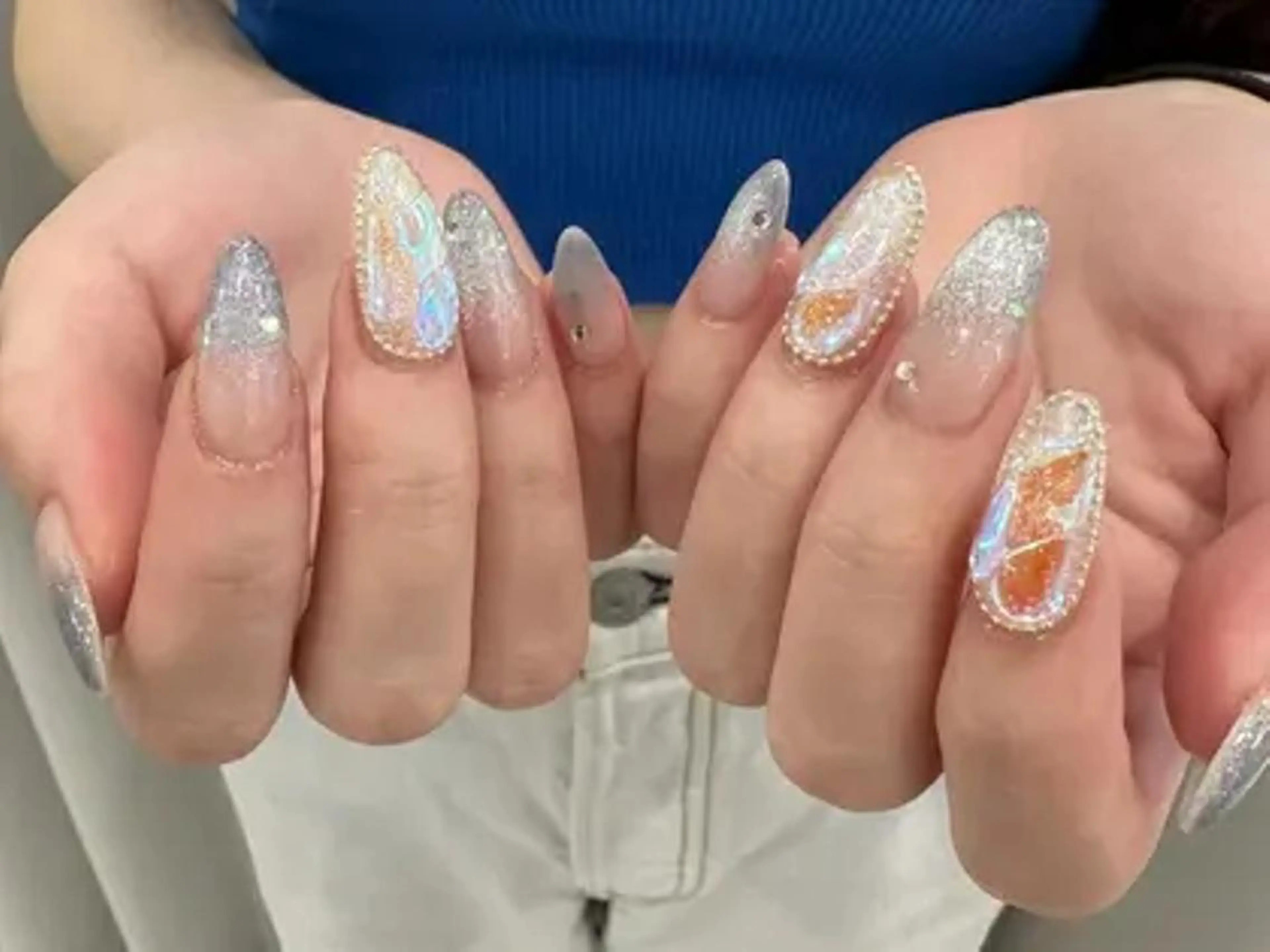 ネイル キラキラネイル 韓国ネイル ワンホンネイル ハンドネイル ハンドケア 🌈fein.トータ ルビューティー🌈のマツエク・マツパデザイン