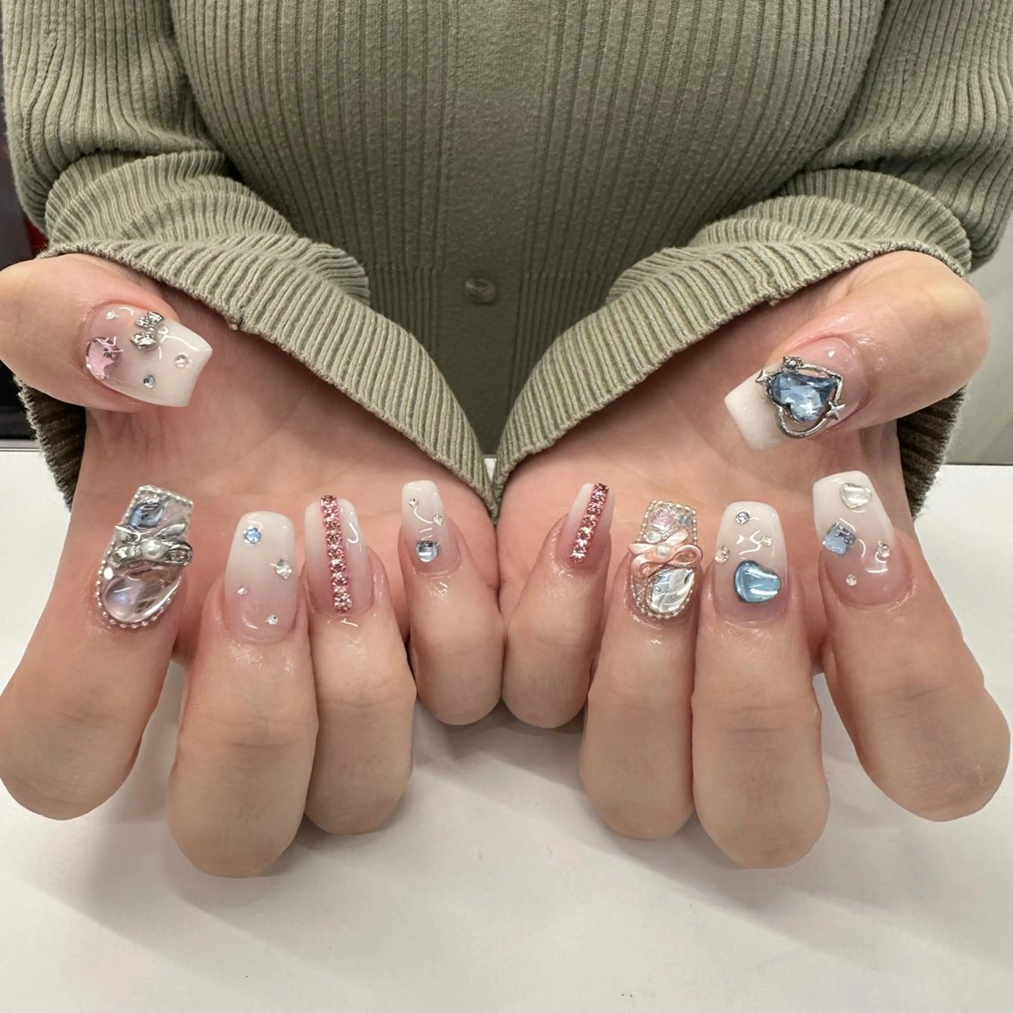 ネイル フットネイル 🪽fein.🪽 eye&nail💞のネイルデザイン