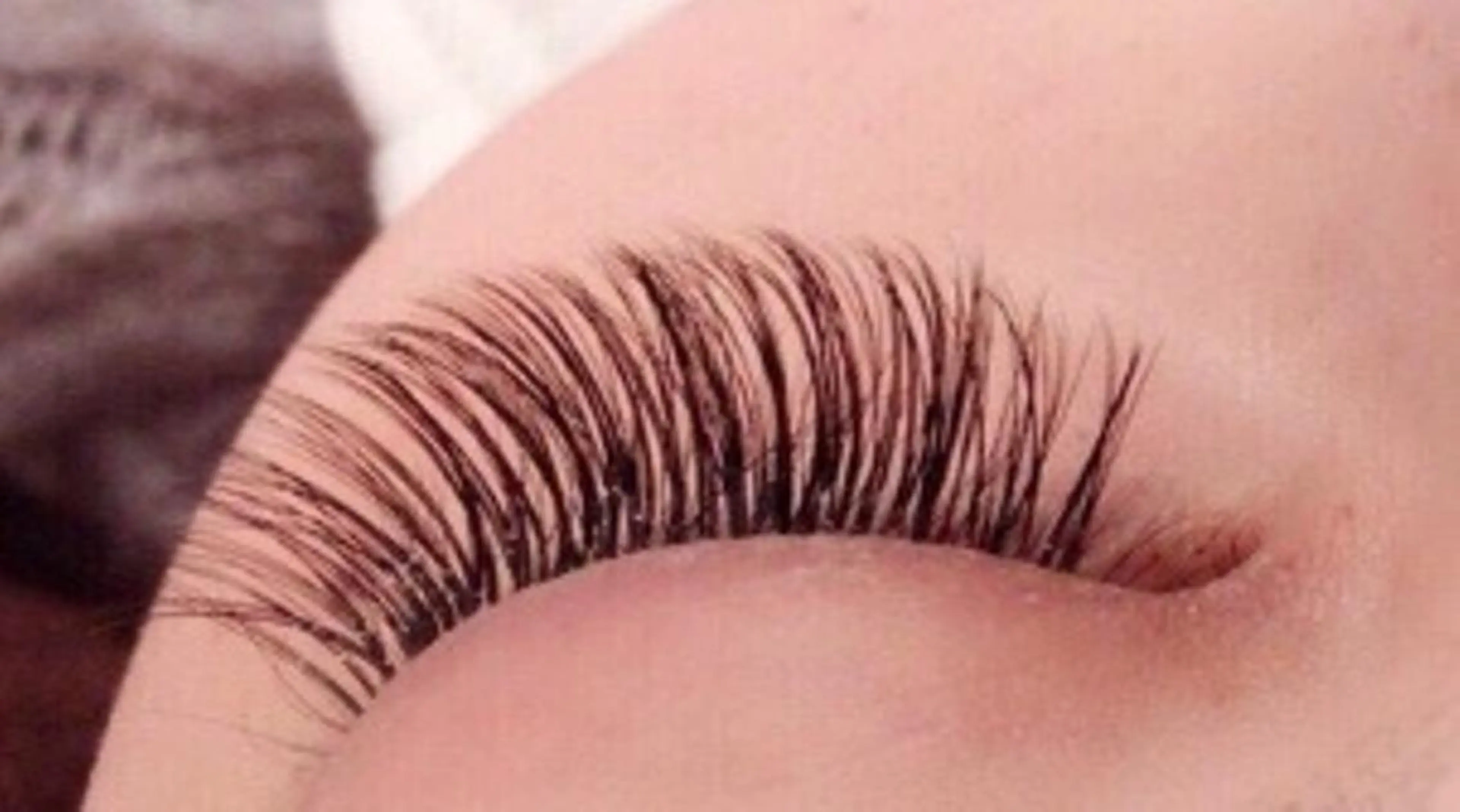 マツエク・マツパ 艶髪育成サロン 京橋 shinのヘアスタイル