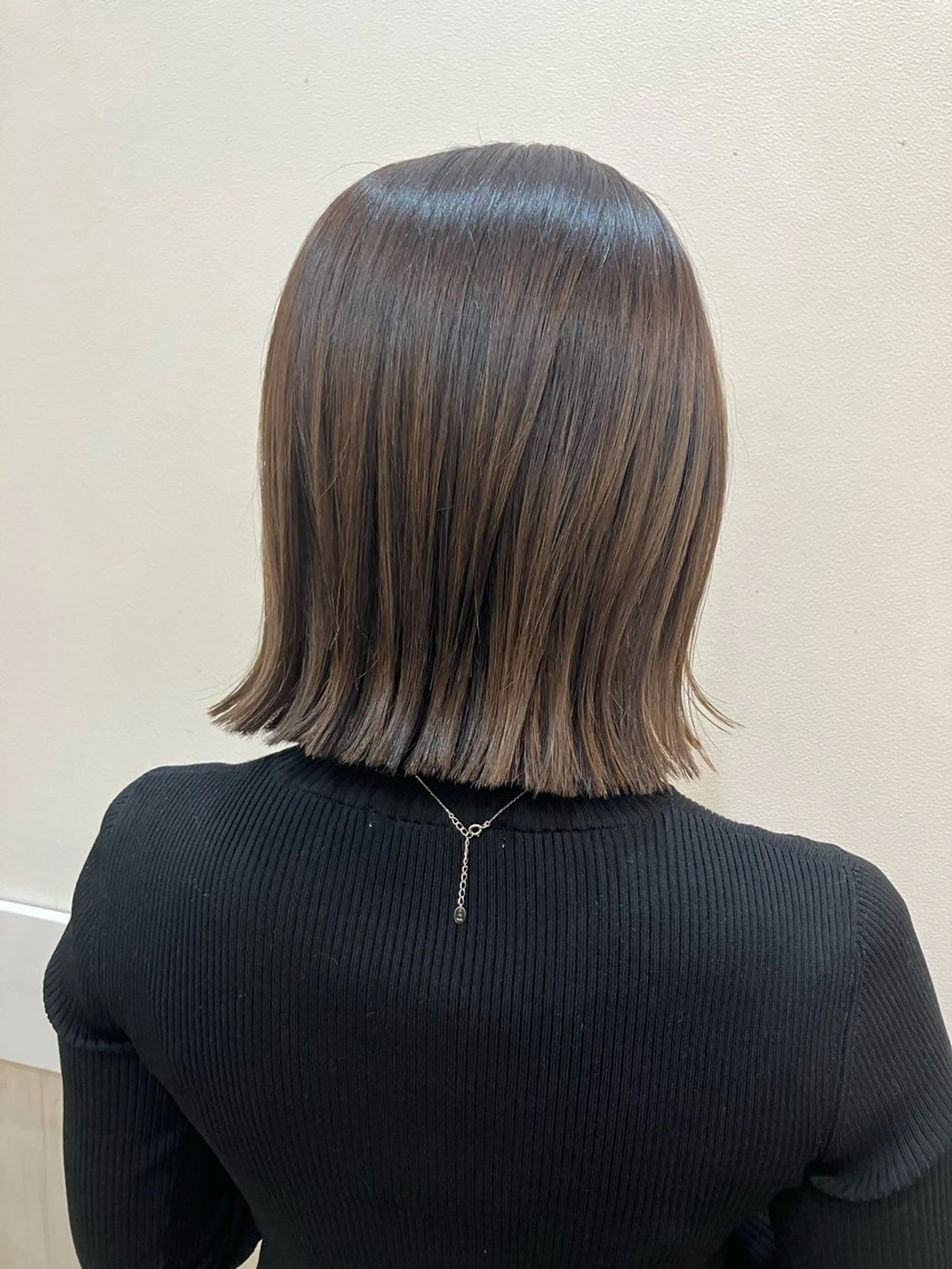 ショート カット ヘアカラー yukari 艶髪ヘアのヘアスタイル