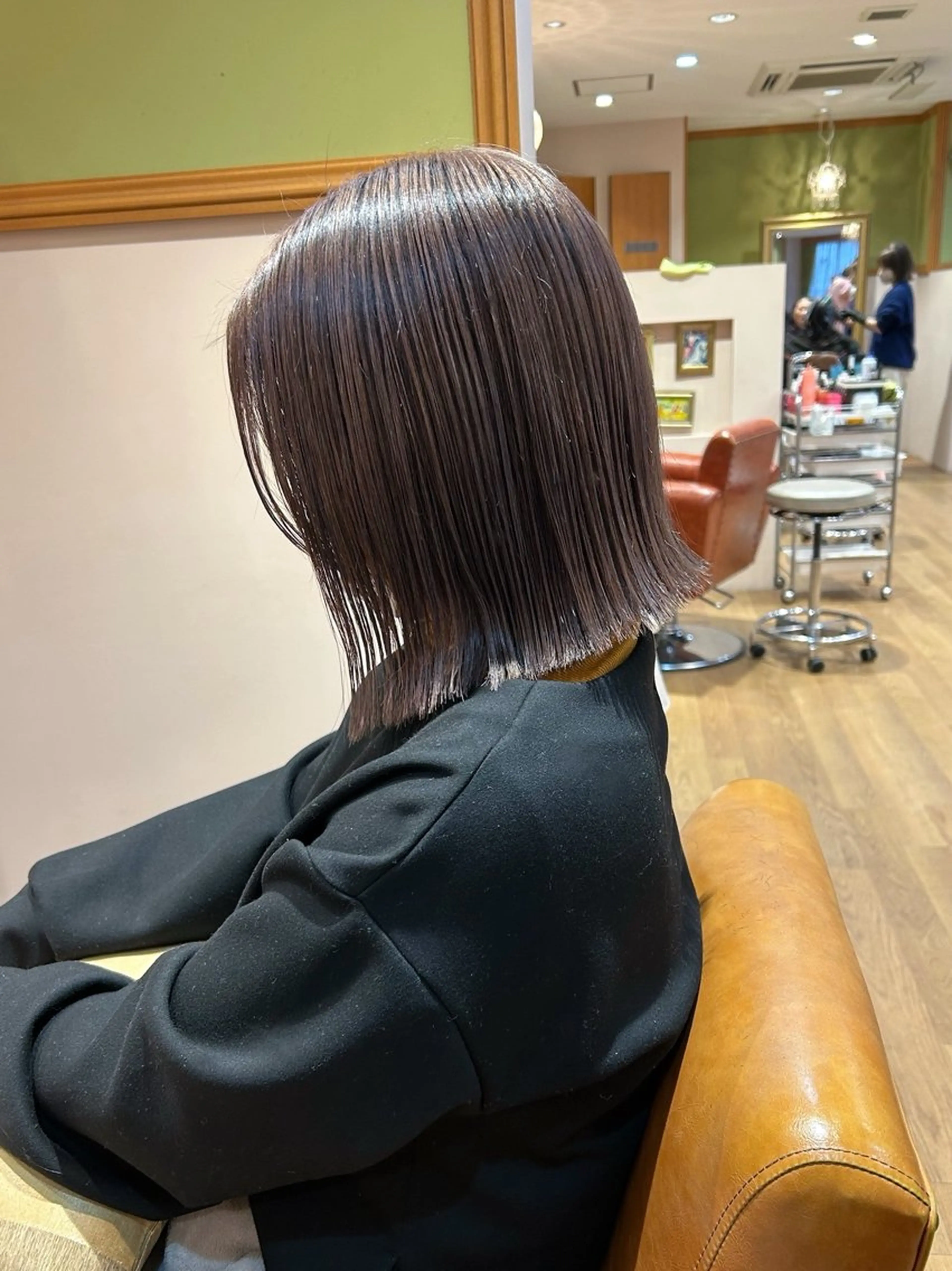 ミディアム カラー ブリーチ 伊藤 皓亮のヘアスタイル
