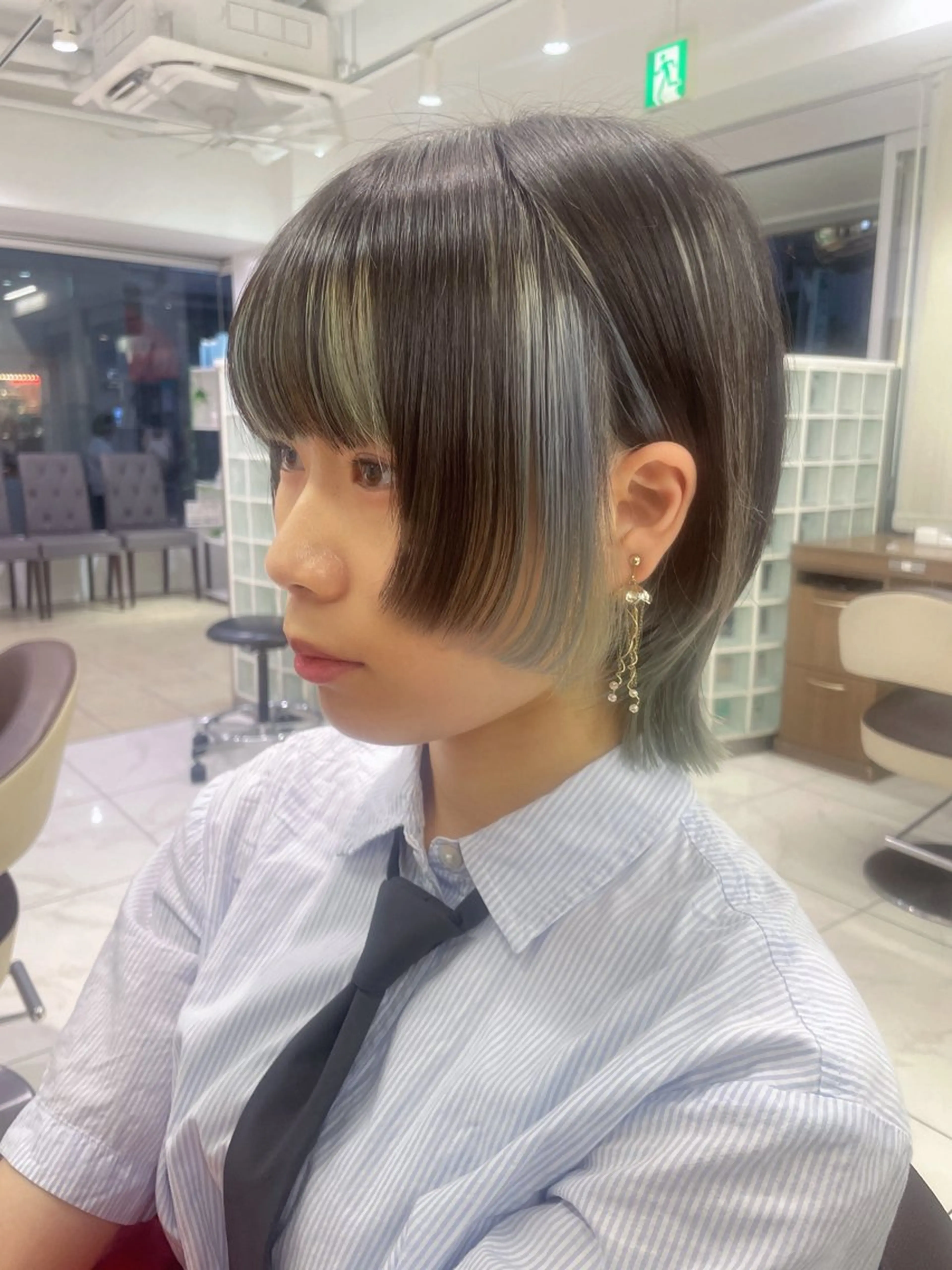 ショート カラー ブリーチ デザインカラー ウルフカット カット 福島成美/髪質改善 縮毛矯正/カラーのヘアスタイル