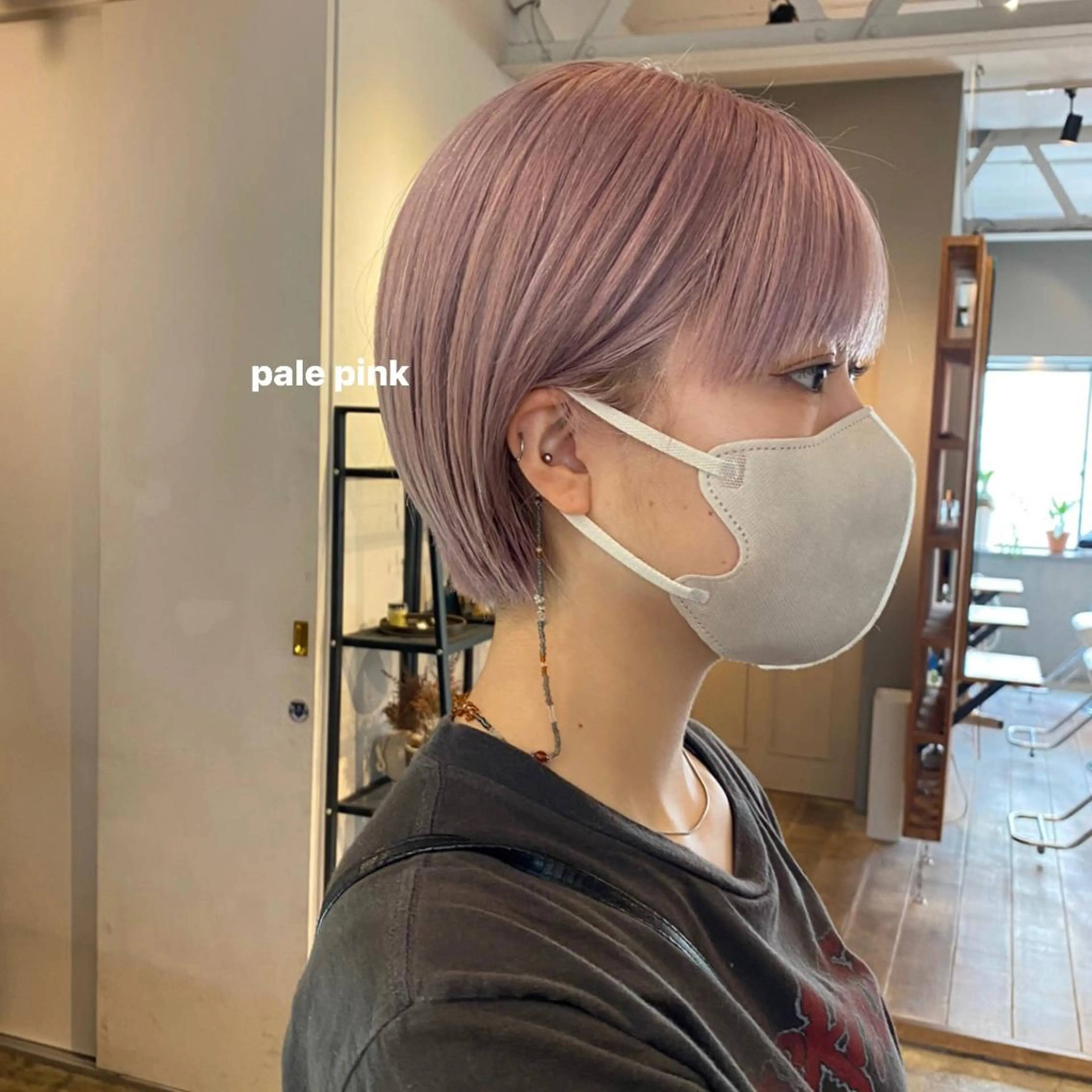 ショート カラー ピンクカラー ヘアカラー トリートメント 暖色/レイヤーカット 🌙オノユリカのヘアスタイル