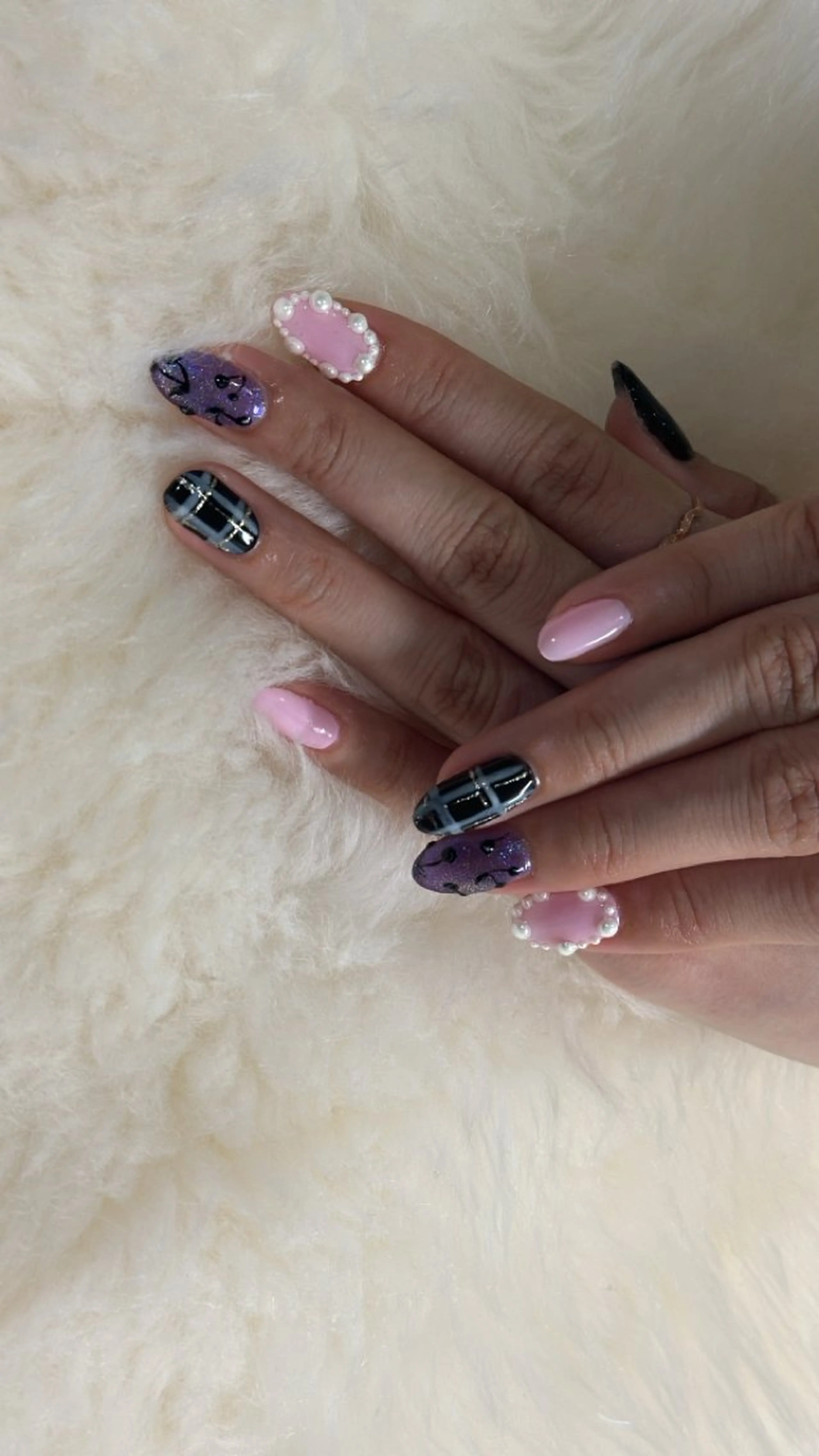 ネイル Queenie nailのネイルデザイン