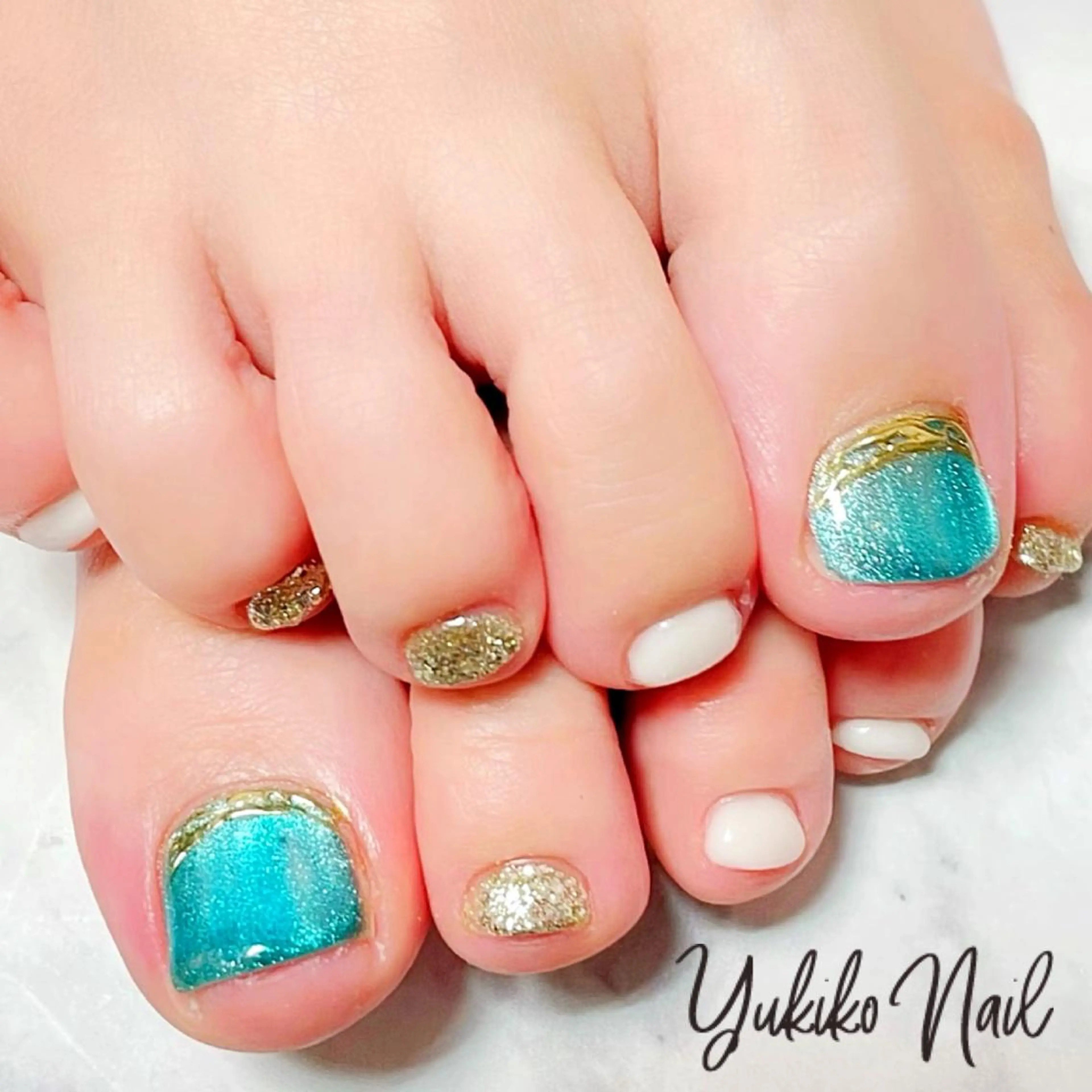 ネイル アートネイル フットネイル マグネットネイル ミラーネイル ニュアンスネイル フットネイル ユキコ ネイルのネイルデザイン