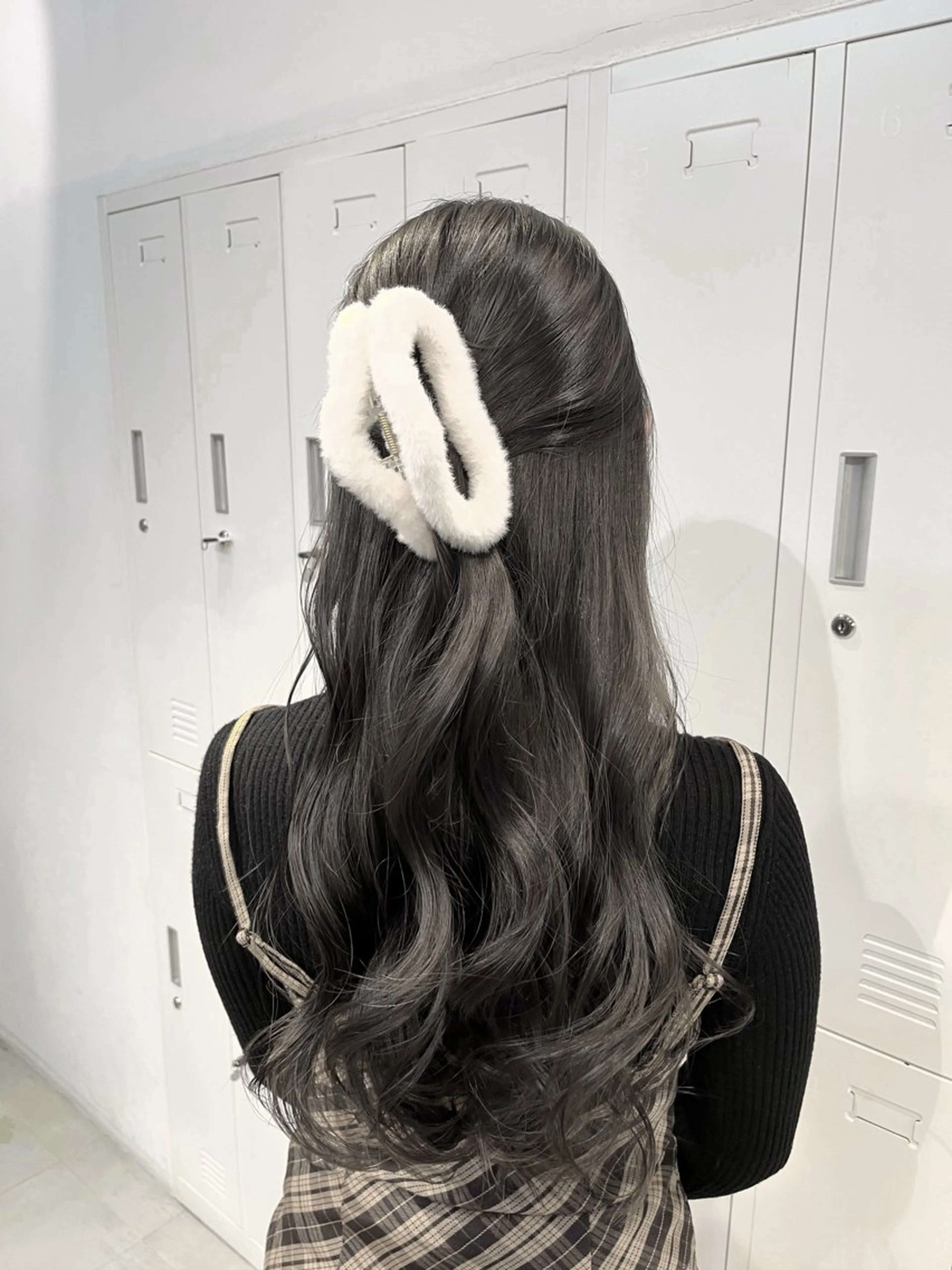 ロング カラー ブリーチ グレージュ ブリーチなしカラー ヘアカラー トリートメント 🌷レイヤーカット/ フルキシオリ🌷のヘアスタイル