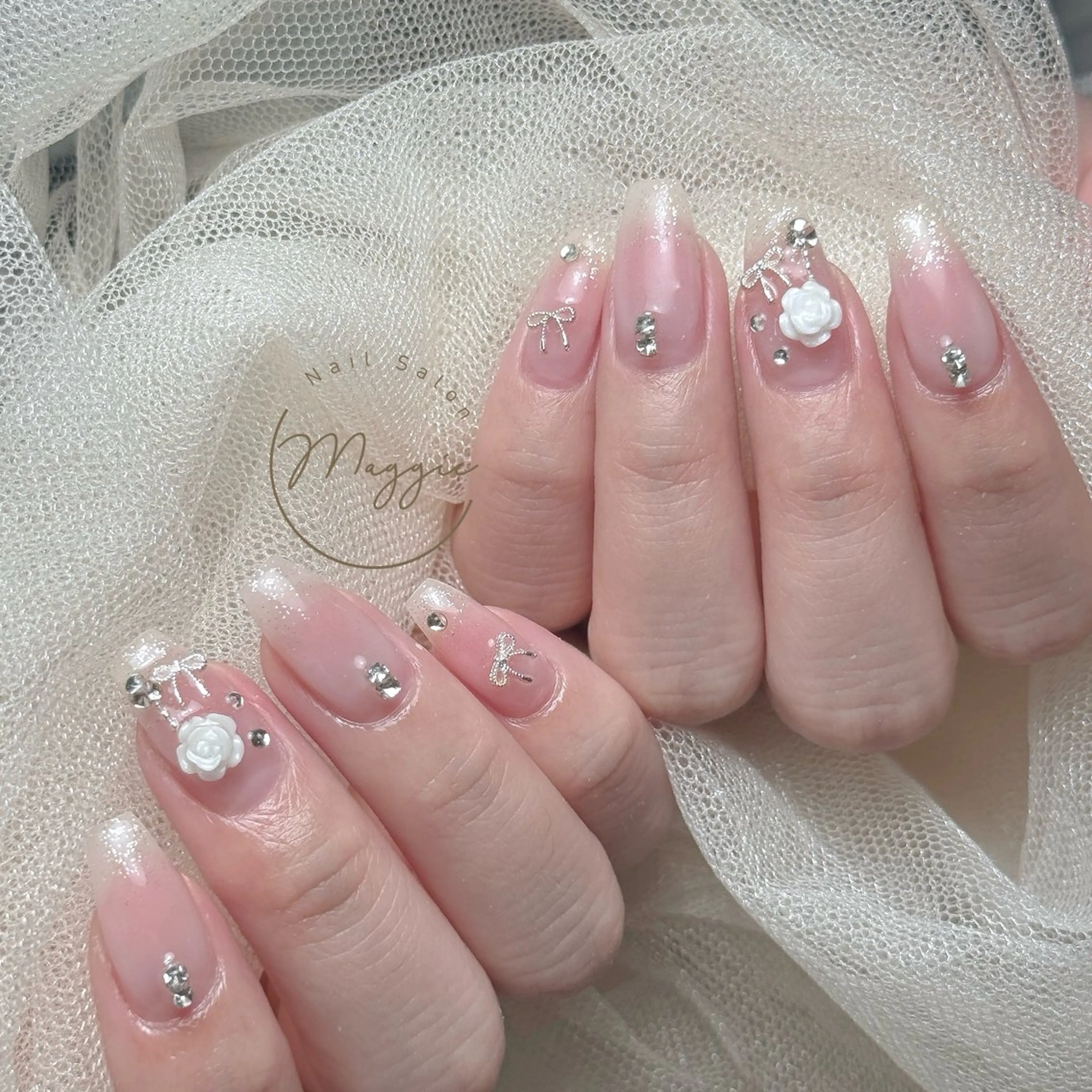 ネイル Maggie Nail🦩のネイルデザイン