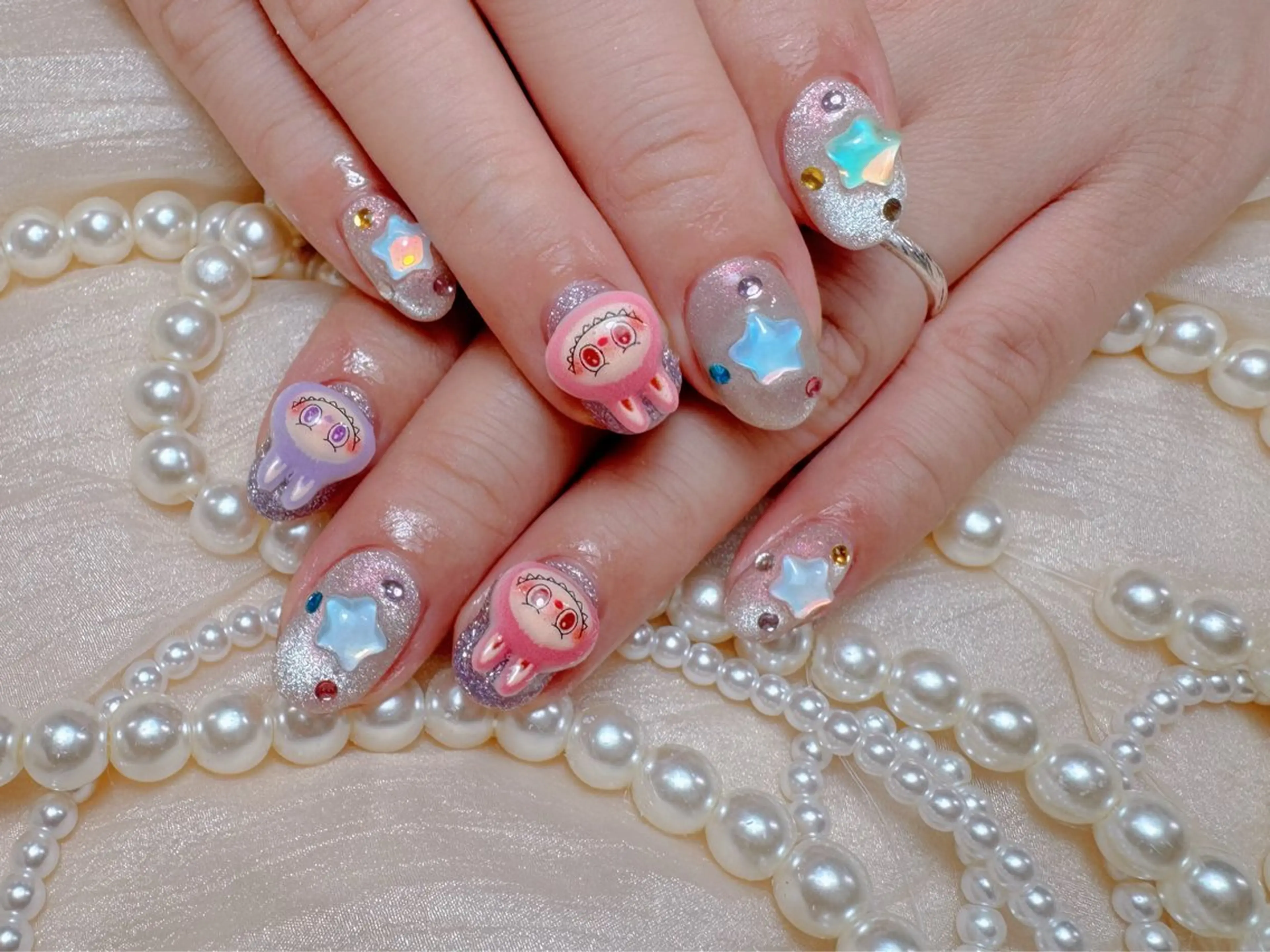 ネイル ハンドネイル マジックミラー所属・マジック ミラーのネイルデザイン