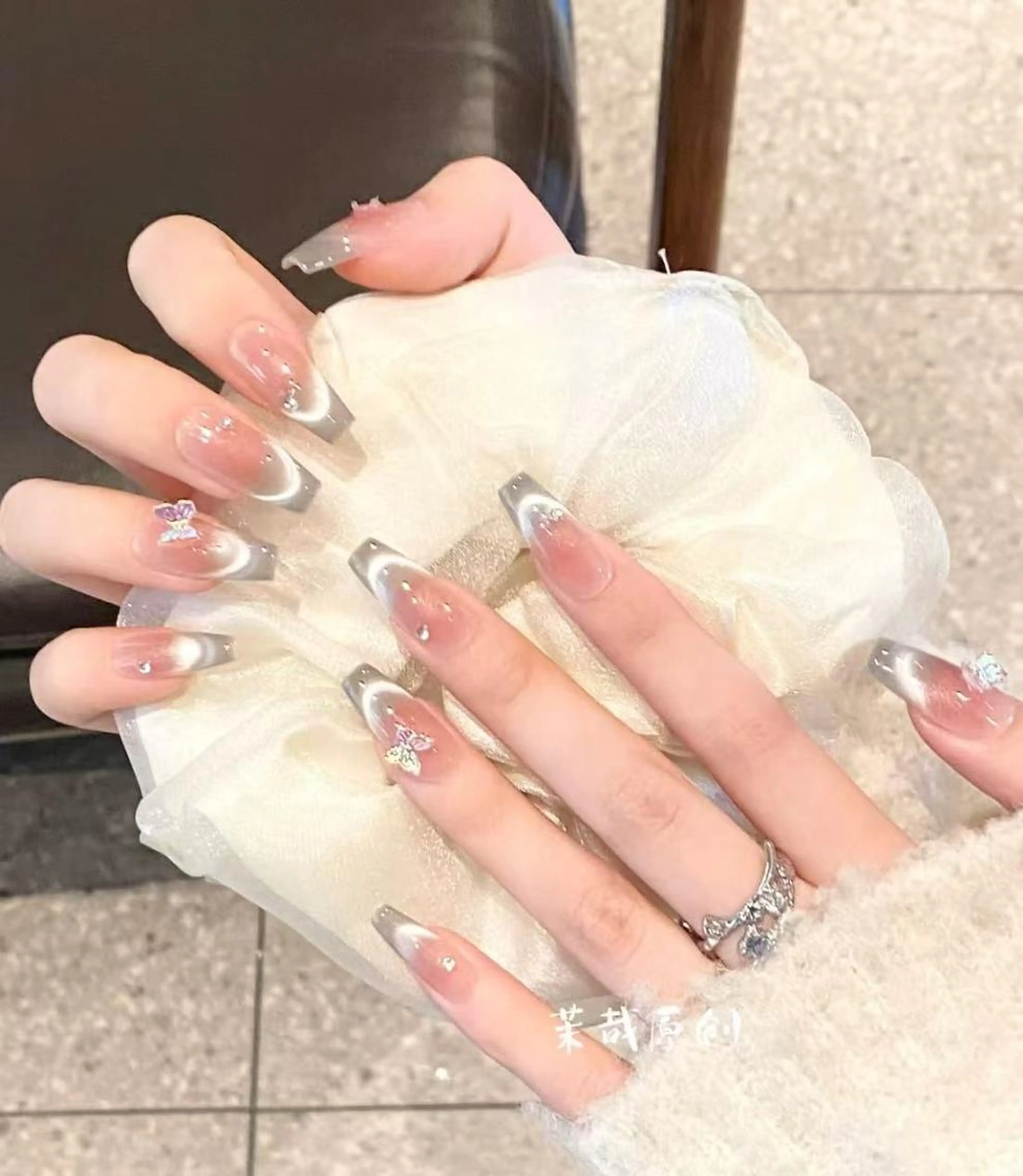 🍄チップ・大人気🌟マグネットフレンチ・パーツ2個無料の写真