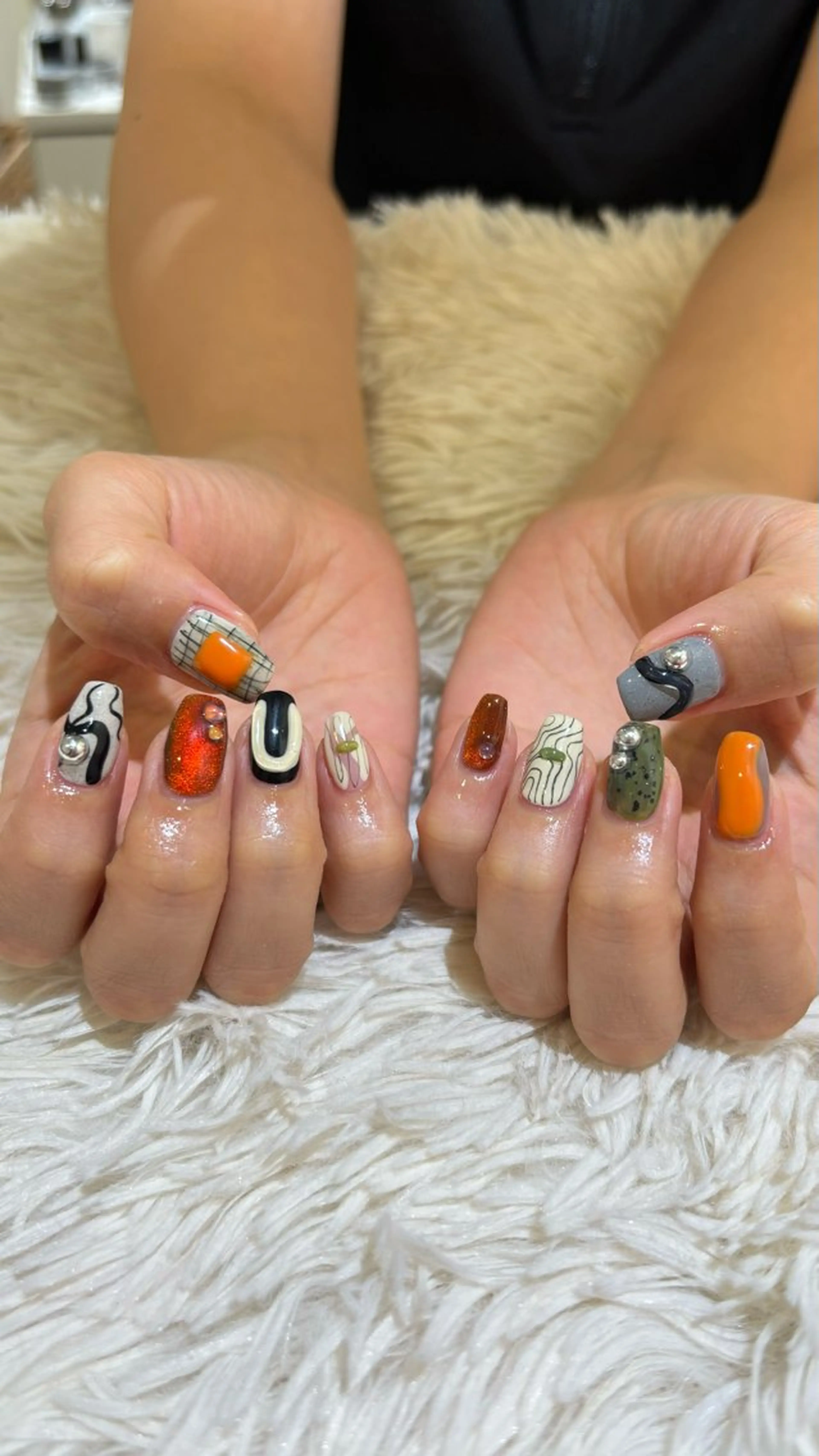 ネイル ハンドネイル 🤍 YUI 🤍のネイルデザイン