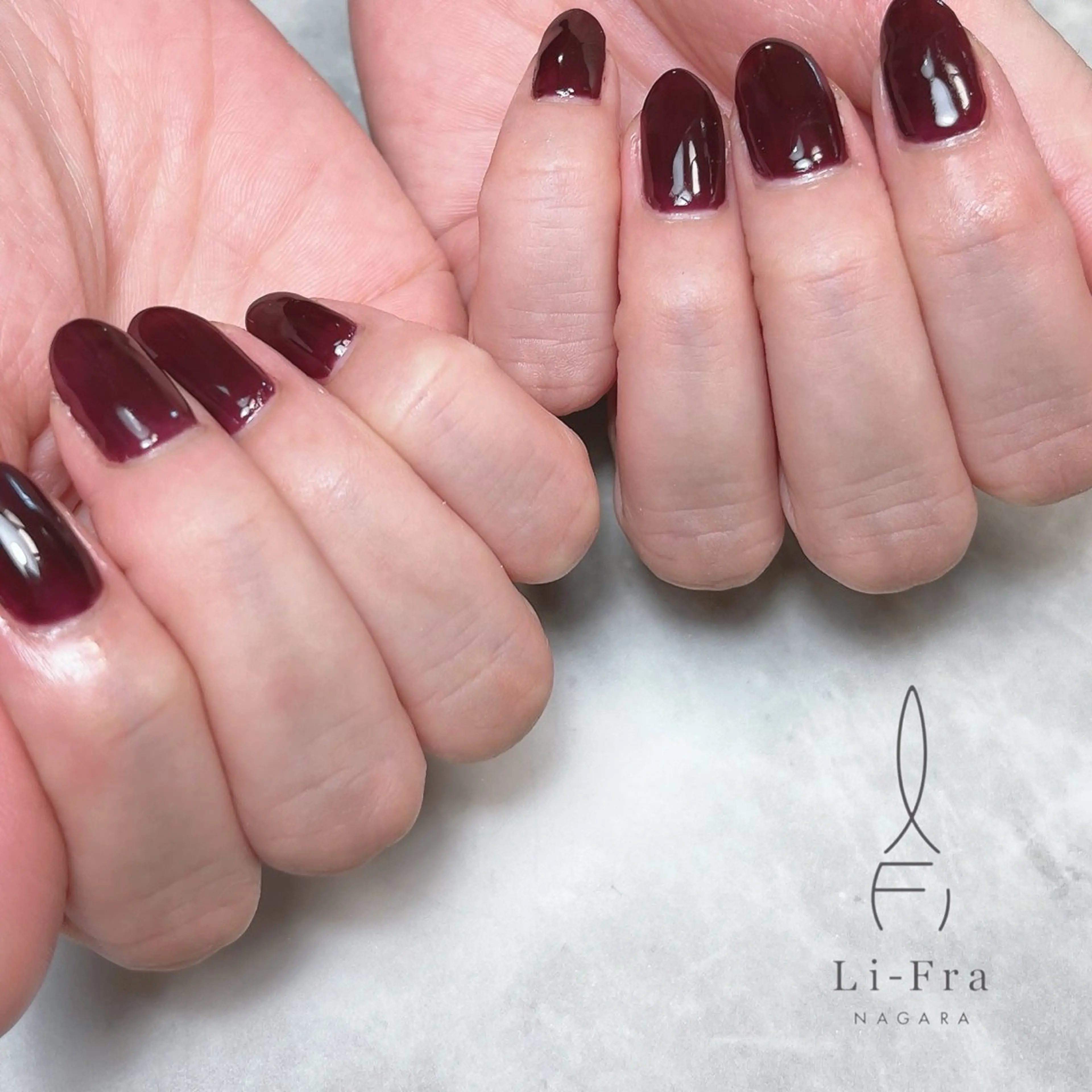 ネイル ボルドー ワンカラーネイル ハンドネイル Li-Fra 神野さやのネイルデザイン