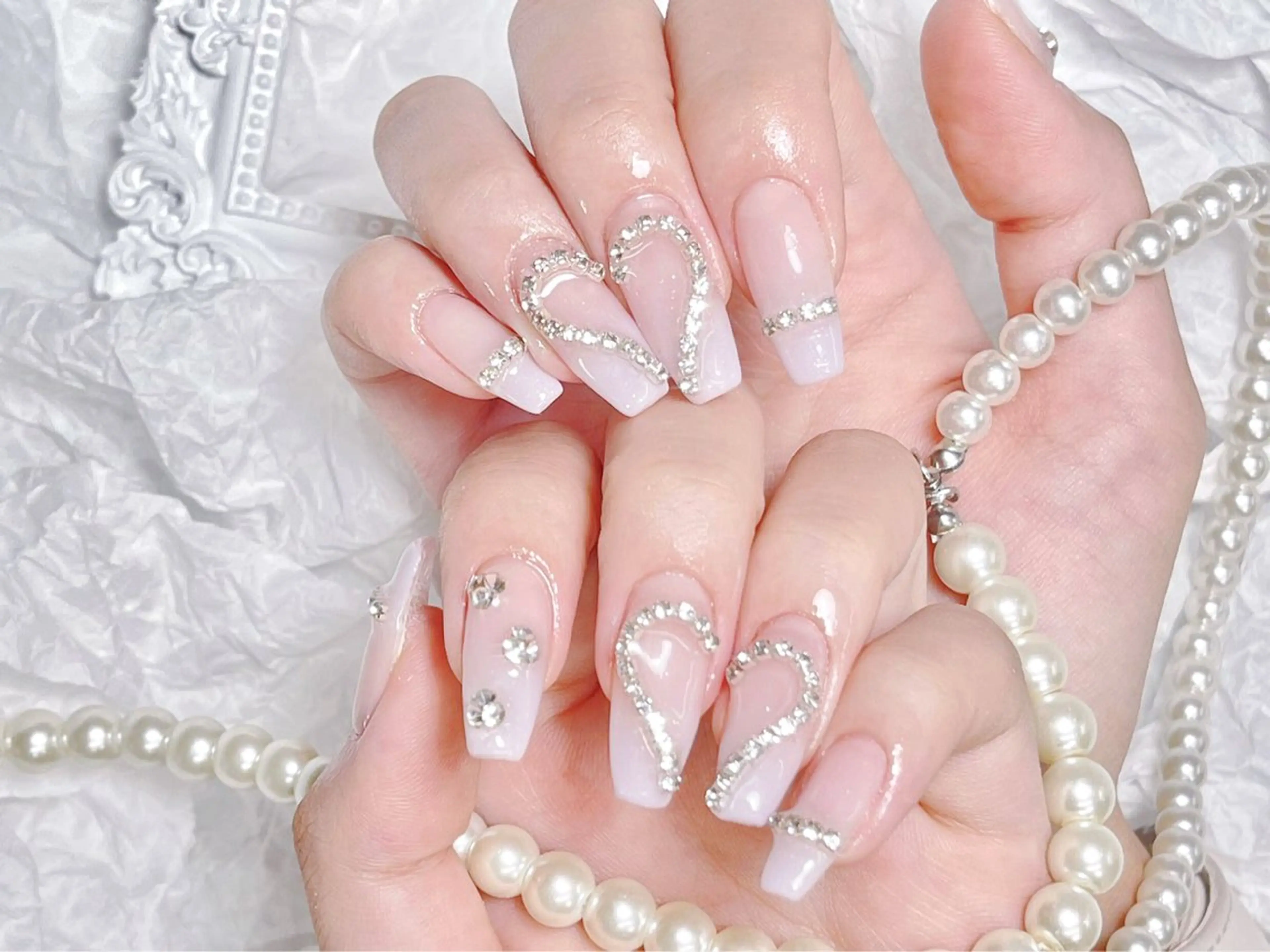 ネイル ワンホンネイル ハンドネイル ハンドケア 🦋 MiKi 🦋 ネイルサロンのネイルデザイン